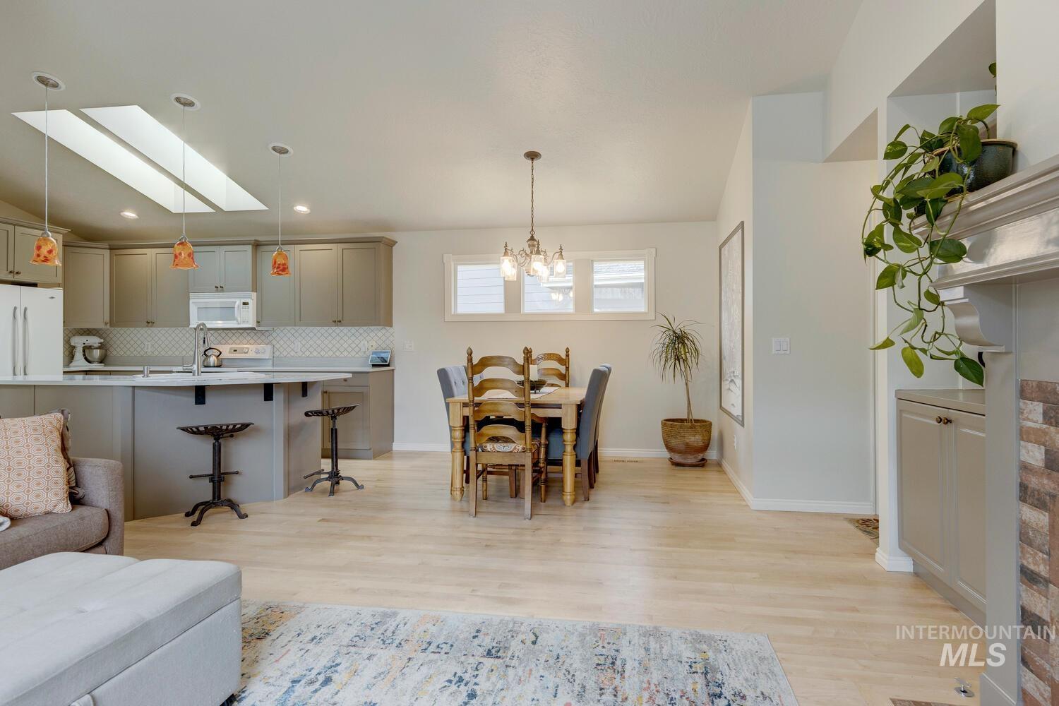 4025 S Mill Site Ave., Boise, Idaho 83716, 3 Bedrooms, 2 Bathrooms, Residential For Sale, Price $639,000,MLS 98935590