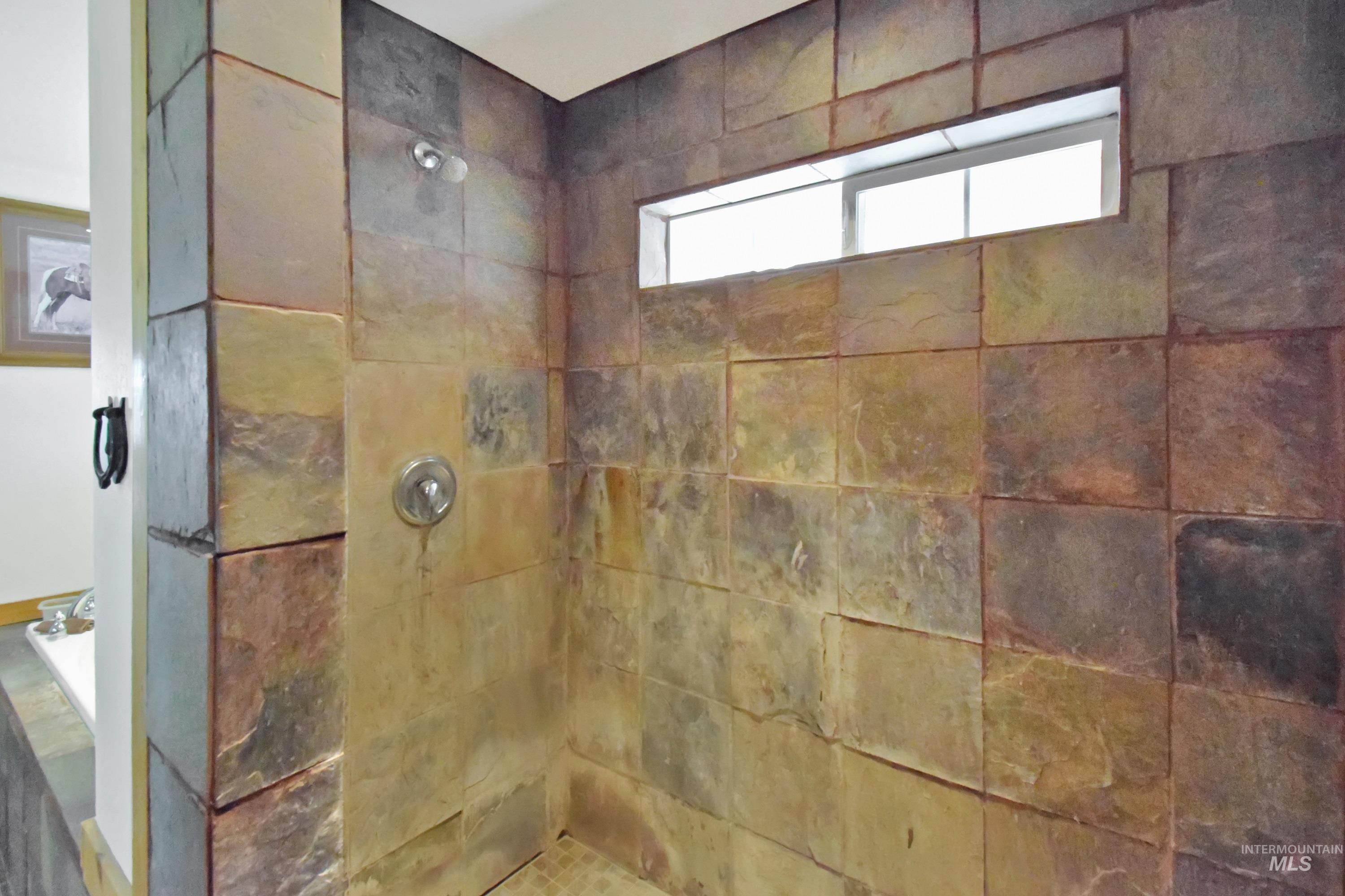 3059 N 3422 E, Kimberly, Idaho 83341-0000, 3 Bedrooms, 2 Bathrooms, Residential For Sale, Price $639,000, 98935618