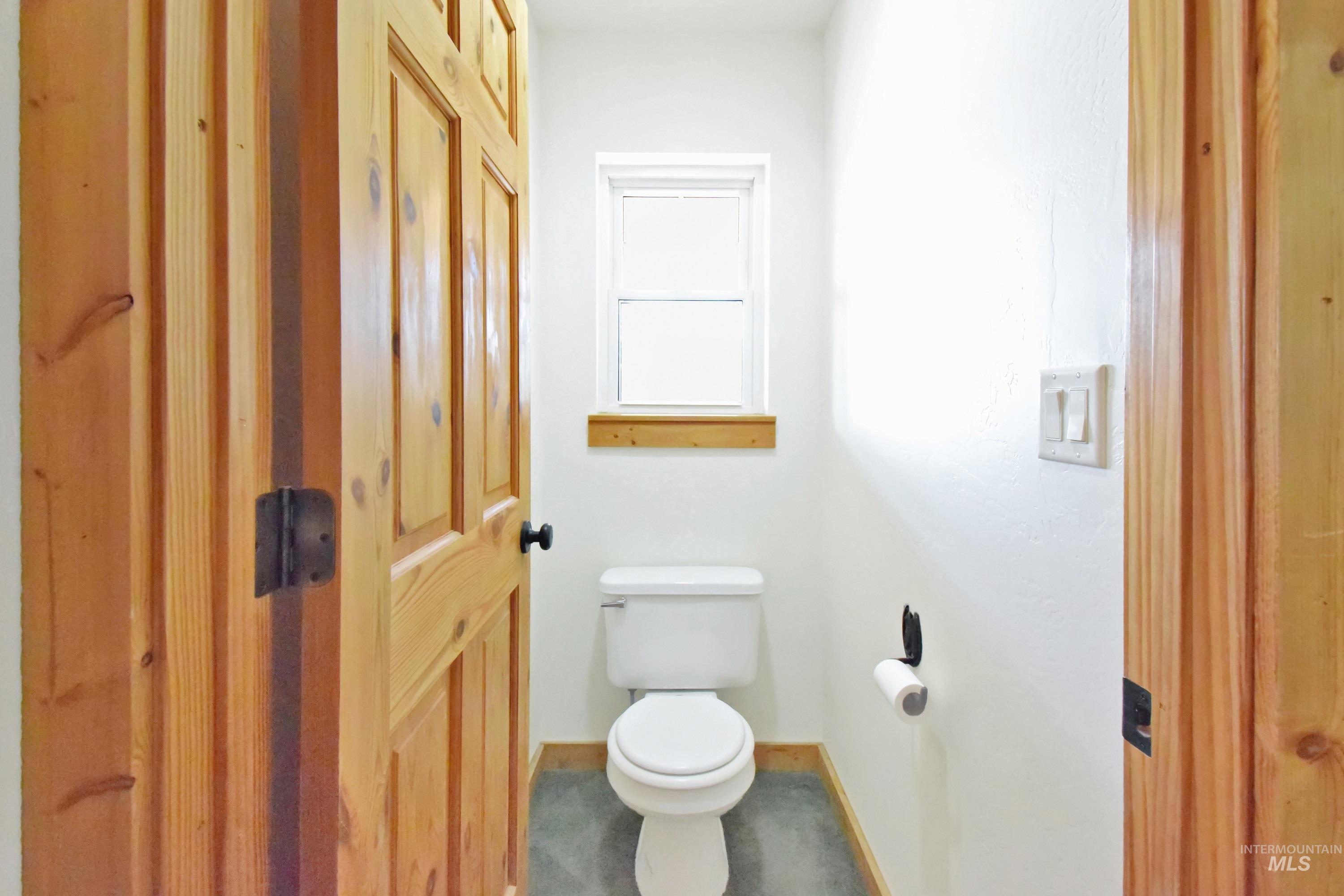 3059 N 3422 E, Kimberly, Idaho 83341-0000, 3 Bedrooms, 2 Bathrooms, Residential For Sale, Price $639,000, 98935618