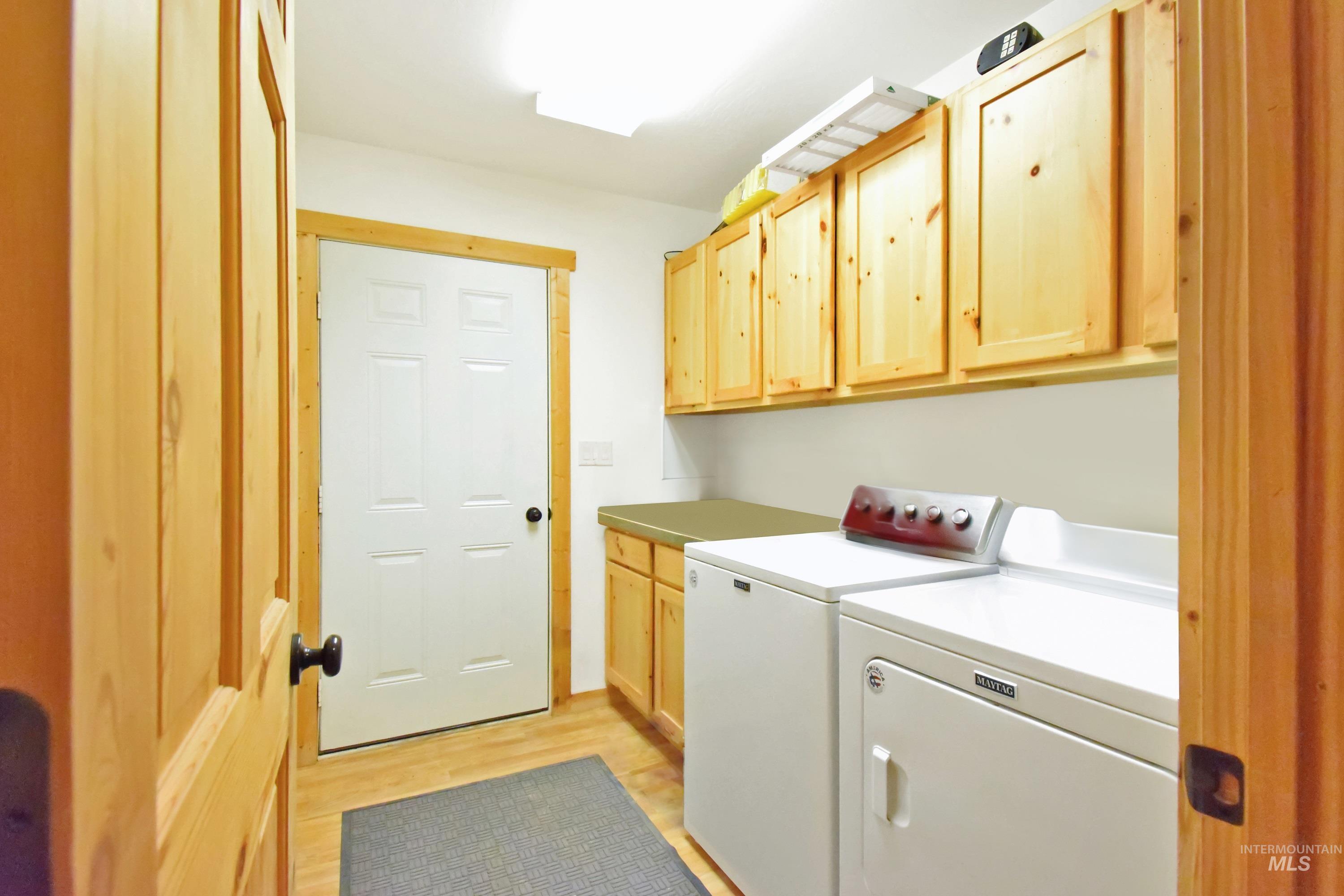 3059 N 3422 E, Kimberly, Idaho 83341-0000, 3 Bedrooms, 2 Bathrooms, Residential For Sale, Price $639,000, 98935618