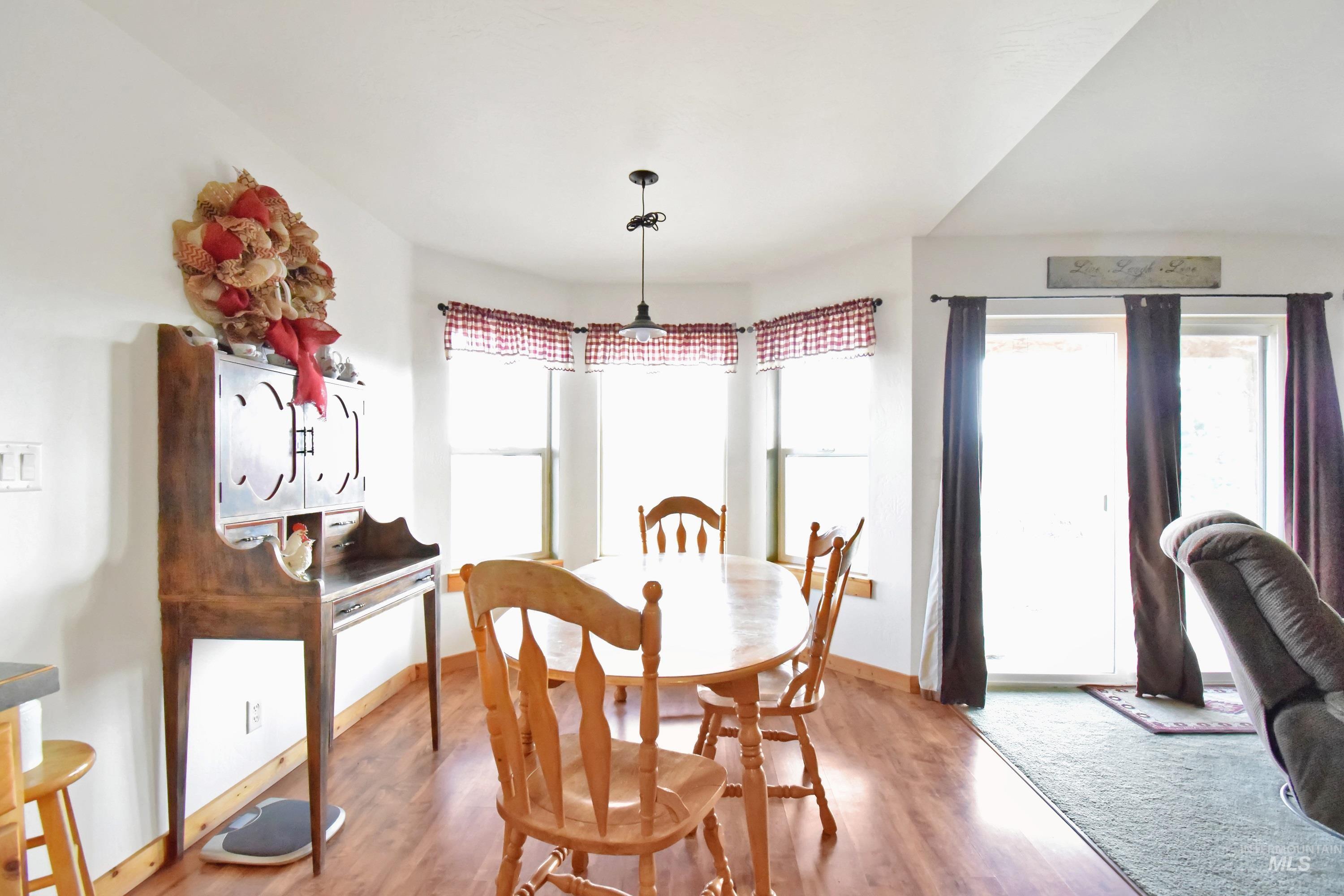 3059 N 3422 E, Kimberly, Idaho 83341-0000, 3 Bedrooms, 2 Bathrooms, Residential For Sale, Price $639,000, 98935618