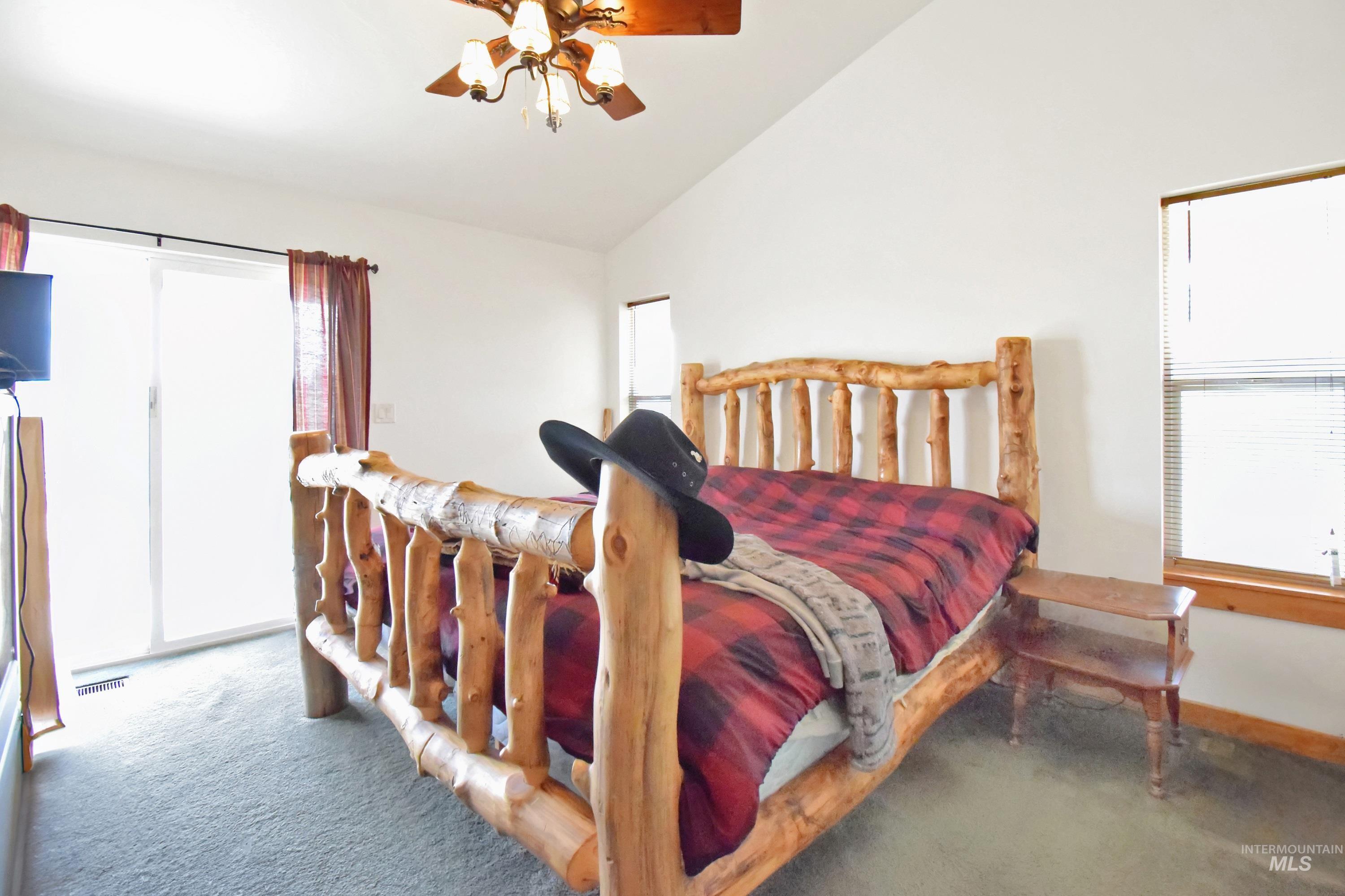 3059 N 3422 E, Kimberly, Idaho 83341-0000, 3 Bedrooms, 2 Bathrooms, Residential For Sale, Price $639,000, 98935618