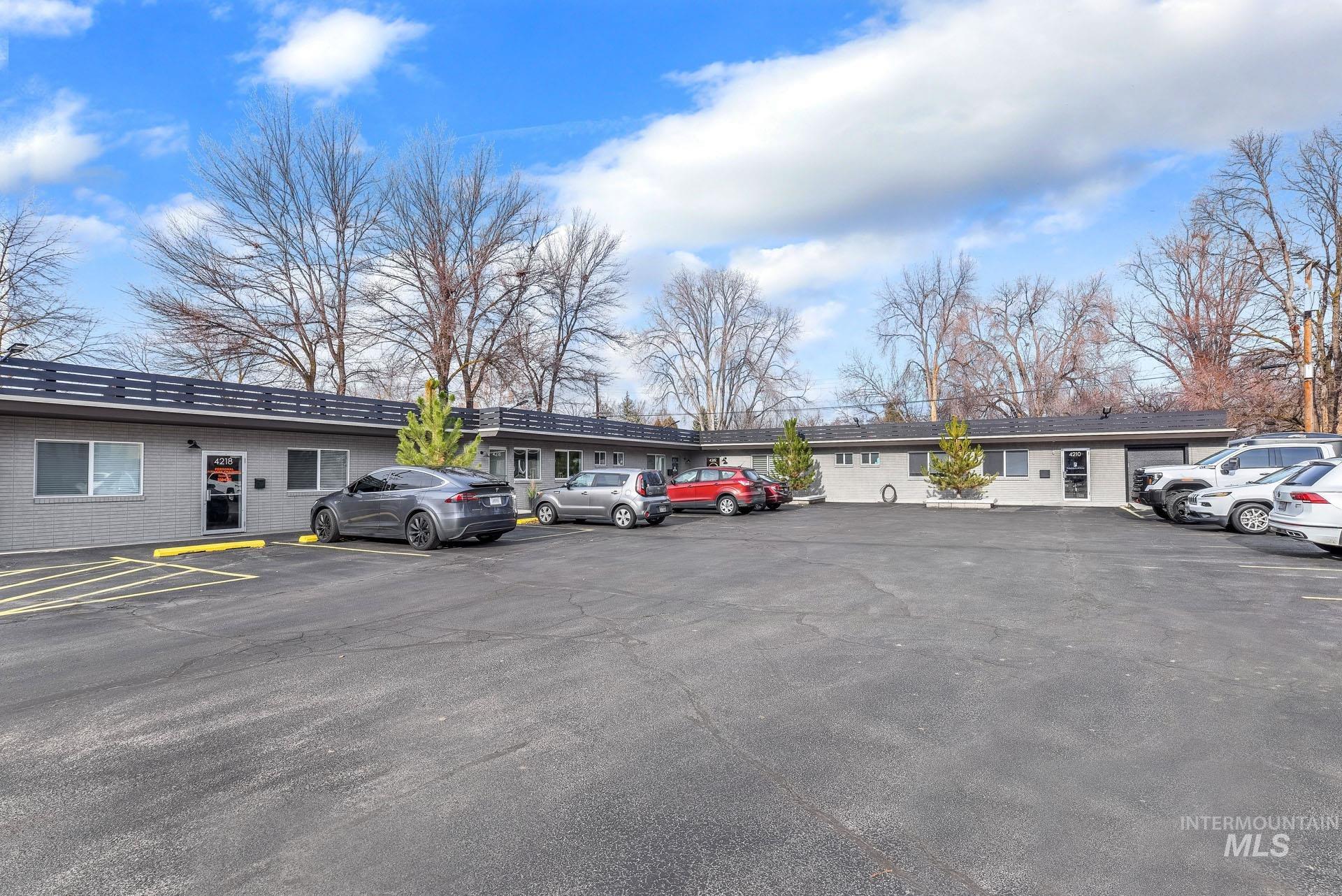 4210 W Emerald, Boise, Idaho 83706, Business/Commercial For Sale, Price $1,150,000, 98935703