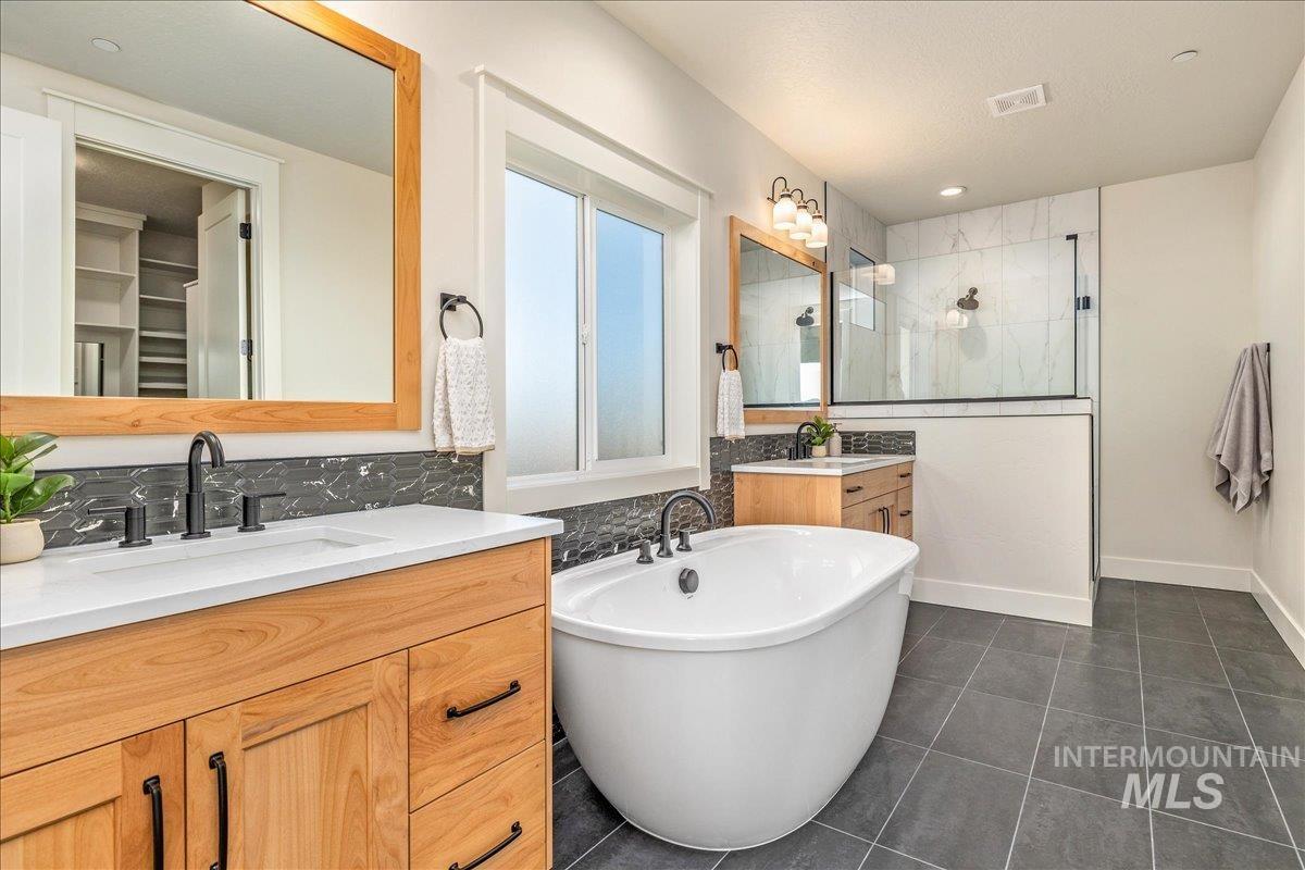TBD Commerce Comet, Caldwell, Idaho 83607, 5 Bedrooms, 3.5 Bathrooms, Residential For Sale, Price $1,275,000, 98935784