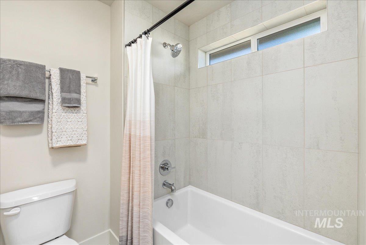 TBD Commerce Comet, Caldwell, Idaho 83607, 5 Bedrooms, 3.5 Bathrooms, Residential For Sale, Price $1,275,000, 98935784