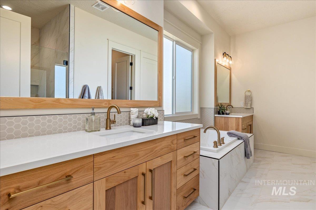 TBD Iron Horse Dr., Caldwell, Idaho 83607, 3 Bedrooms, 3.5 Bathrooms, Residential For Sale, Price $1,155,000, 98935787