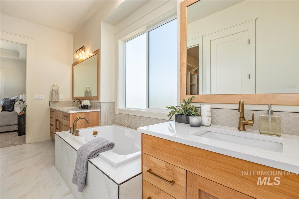 TBD Iron Horse Dr., Caldwell, Idaho 83607, 3 Bedrooms, 3.5 Bathrooms, Residential For Sale, Price $1,155,000, 98935787