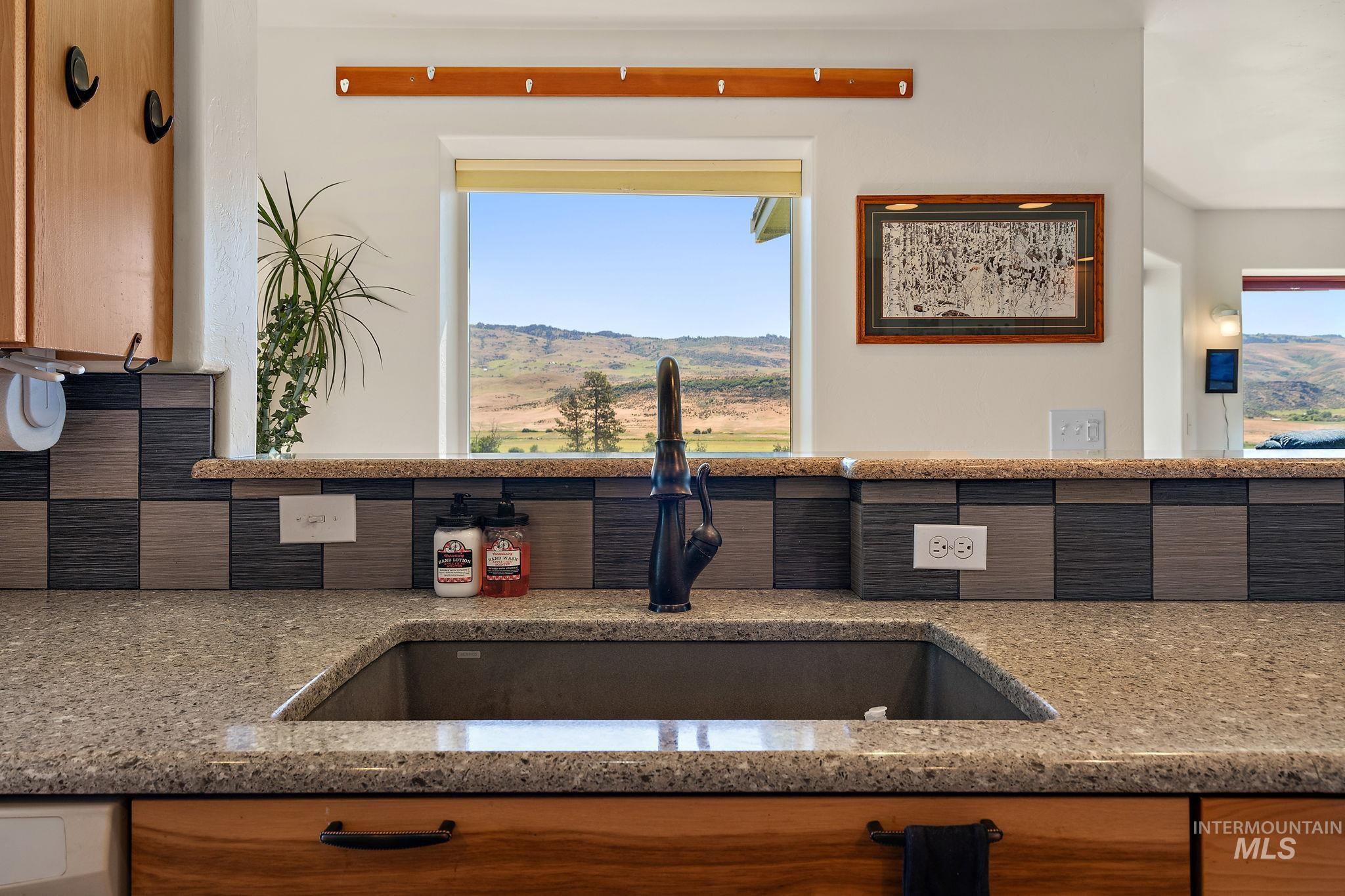 22625 Baldwin Ln, Ola, Idaho 83657, 3 Bedrooms, 2 Bathrooms, Residential For Sale, Price $975,000, 98935856