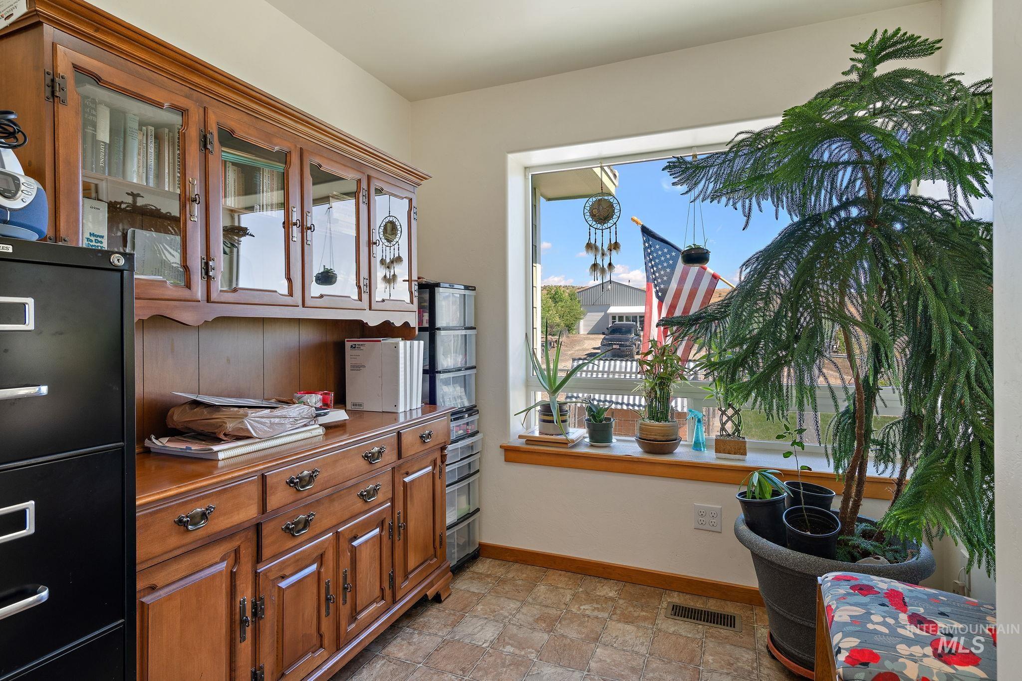 22625 Baldwin Ln, Ola, Idaho 83657, 3 Bedrooms, 2 Bathrooms, Residential For Sale, Price $975,000, 98935856