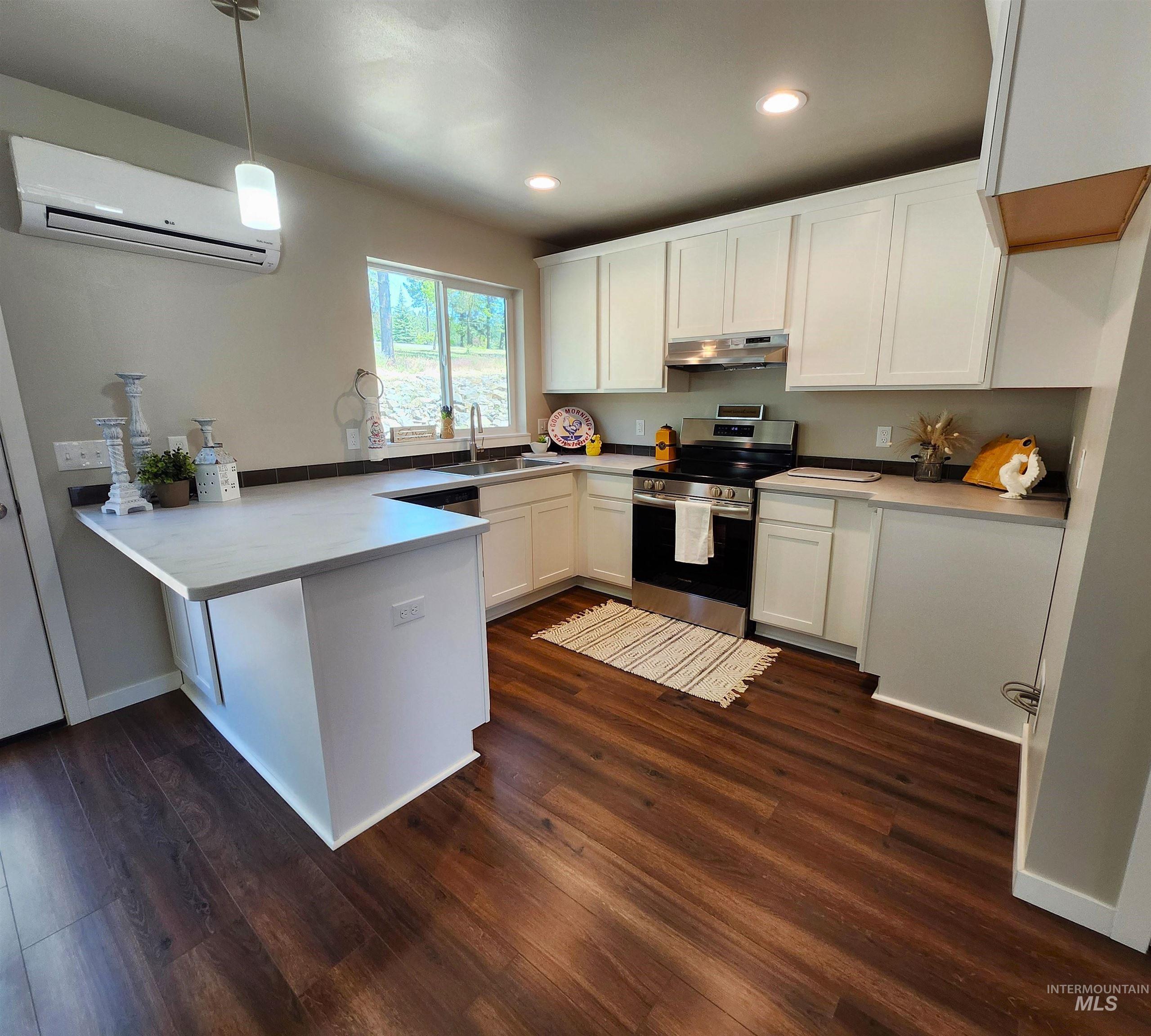102 Highline Lane, Potlatch, Idaho 83855-0000, 4 Bedrooms, 3.5 Bathrooms, Residential For Sale, Price $343,900, 98935864