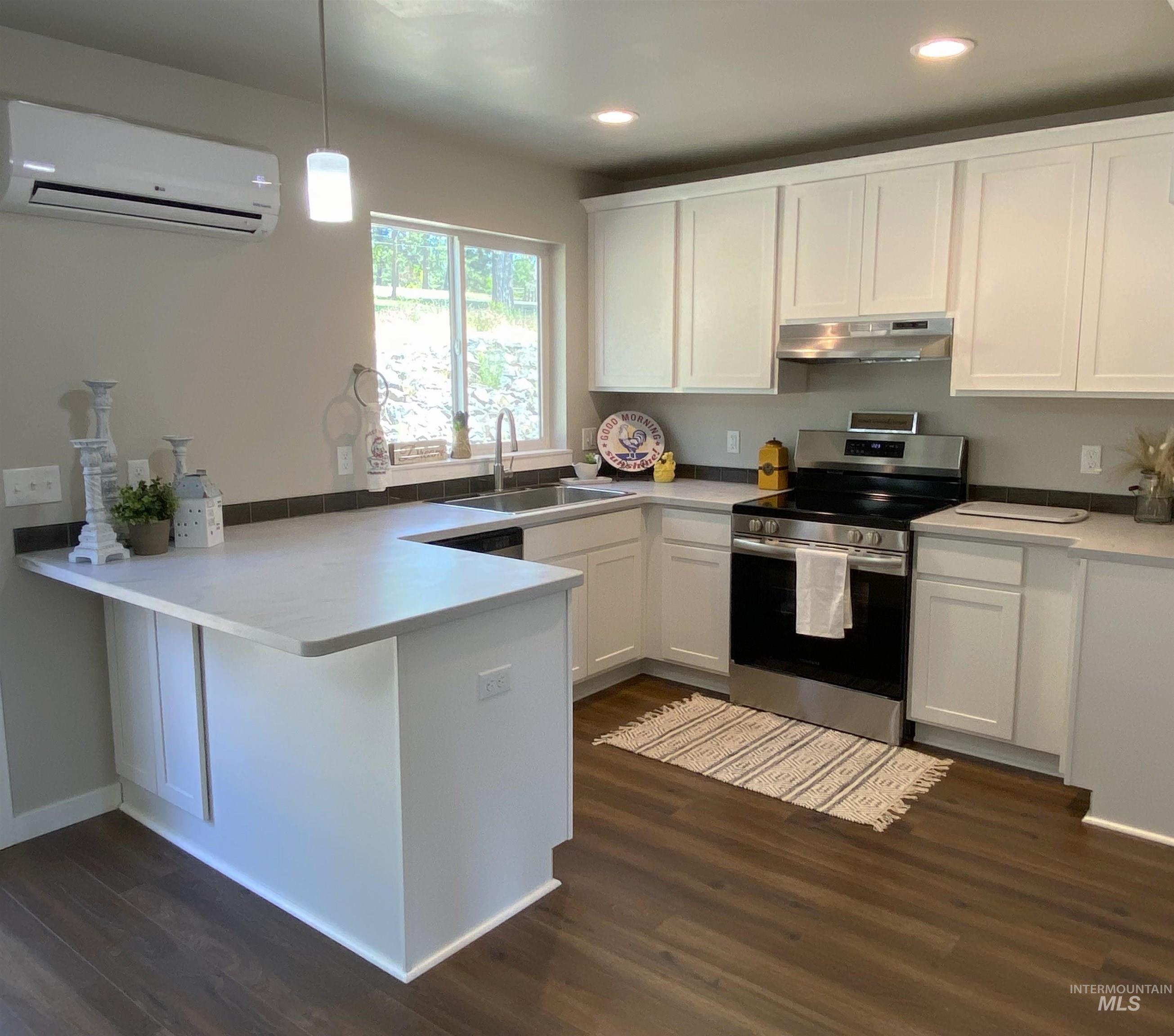 102 Highline Lane, Potlatch, Idaho 83855-0000, 4 Bedrooms, 3.5 Bathrooms, Residential For Sale, Price $343,900, 98935864
