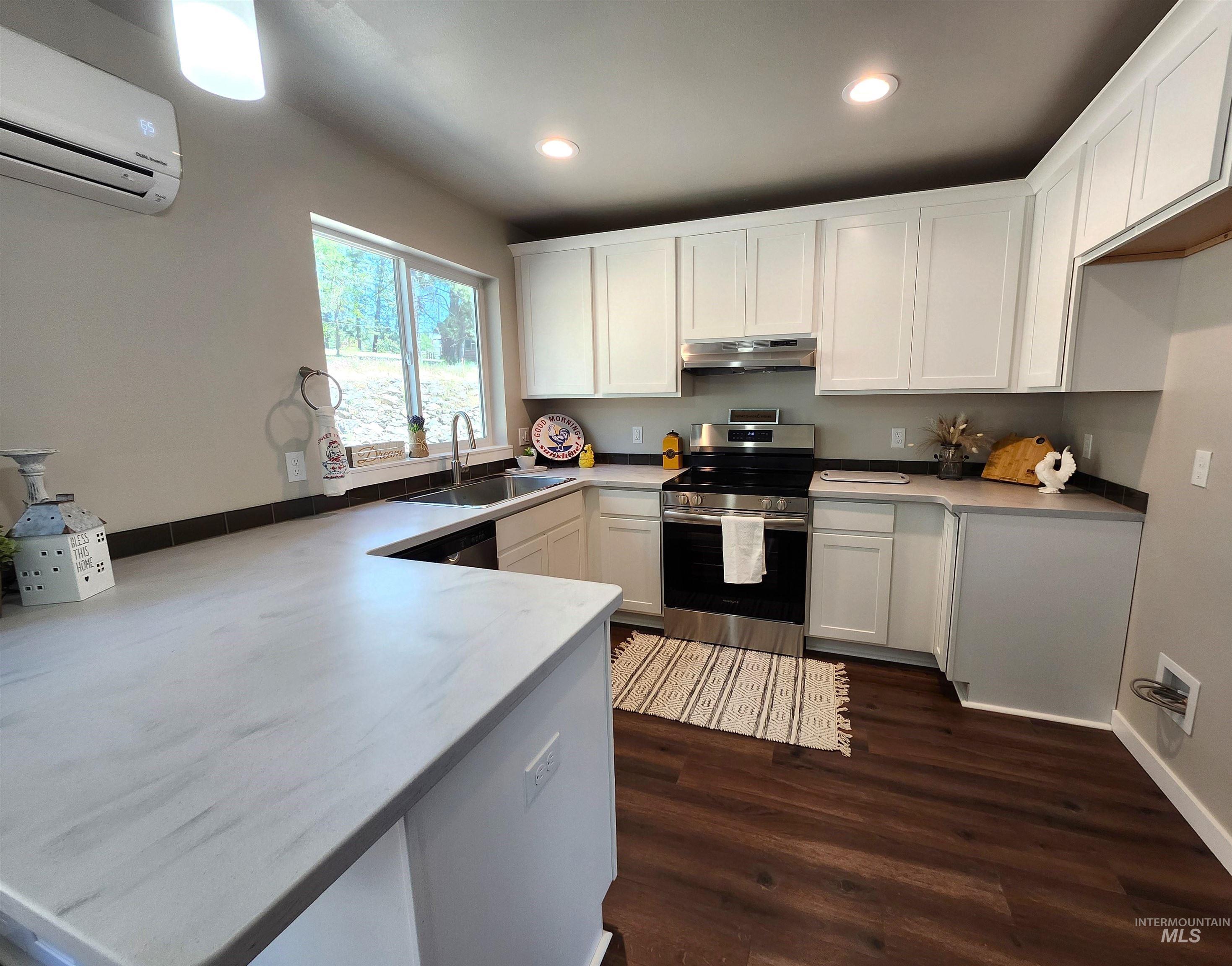 102 Highline Lane, Potlatch, Idaho 83855-0000, 4 Bedrooms, 3.5 Bathrooms, Residential For Sale, Price $343,900, 98935864