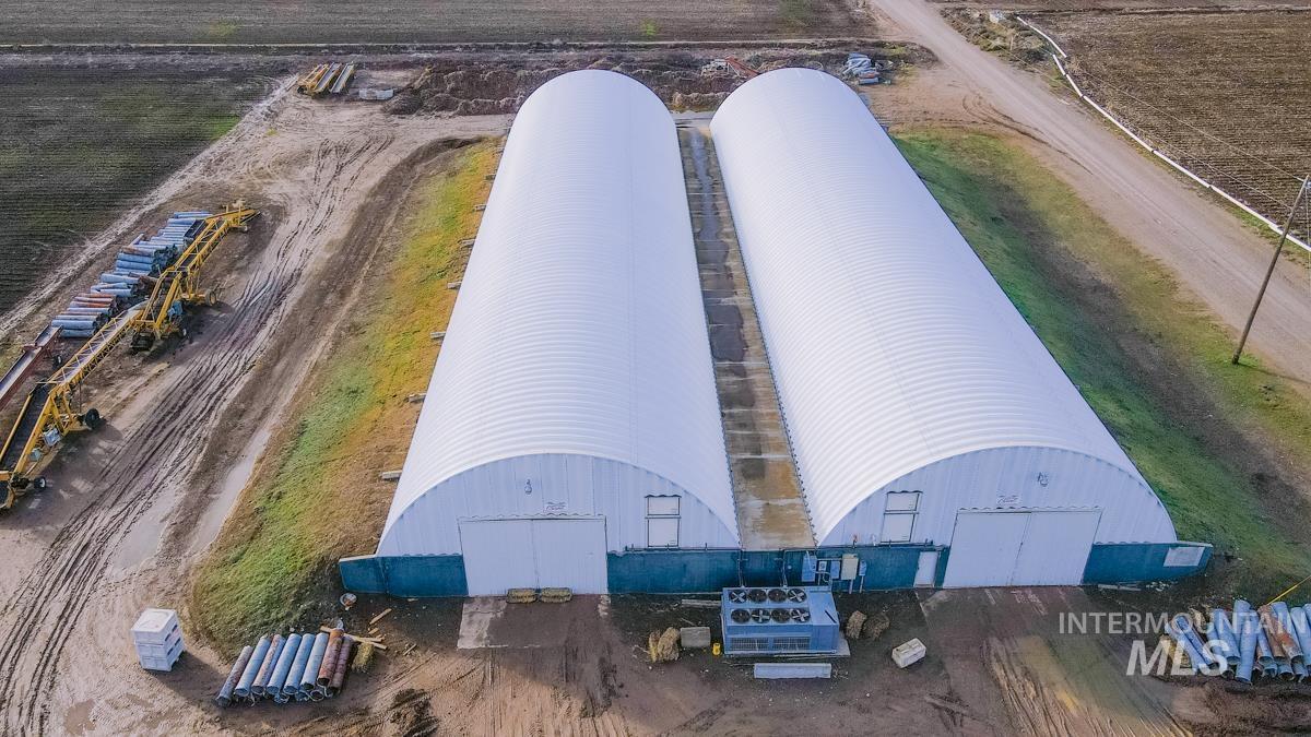 5387 hwy 201, Ontario, Oregon 97914, 3 Bedrooms, 3 Bathrooms, Farm & Ranch For Sale, Price $1,800,000, 98935922