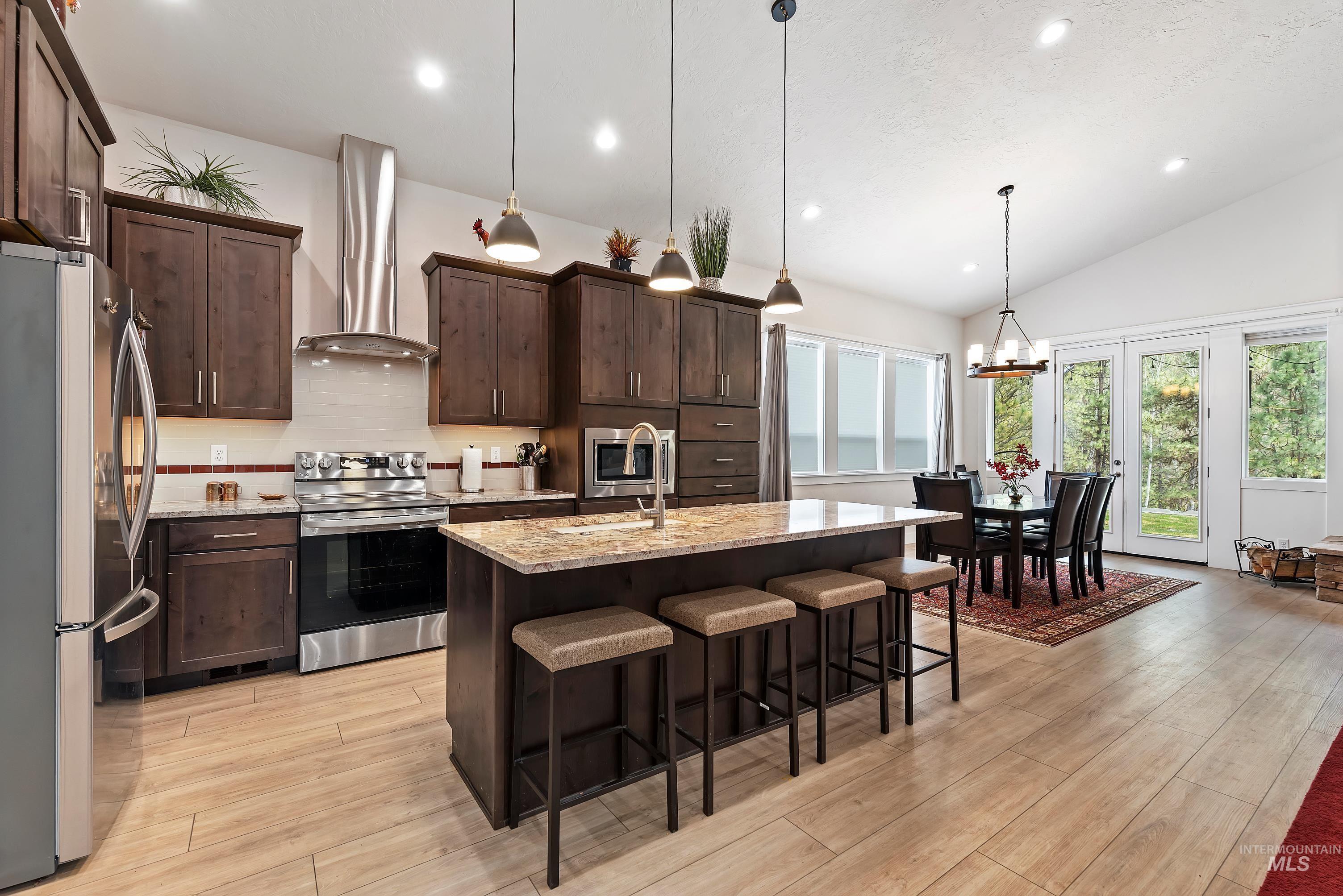 22 Creekside Ct, Garden Valley, Idaho 83622, 3 Bedrooms, 2.5 Bathrooms, Residential For Sale, Price $1,190,000, 98935964