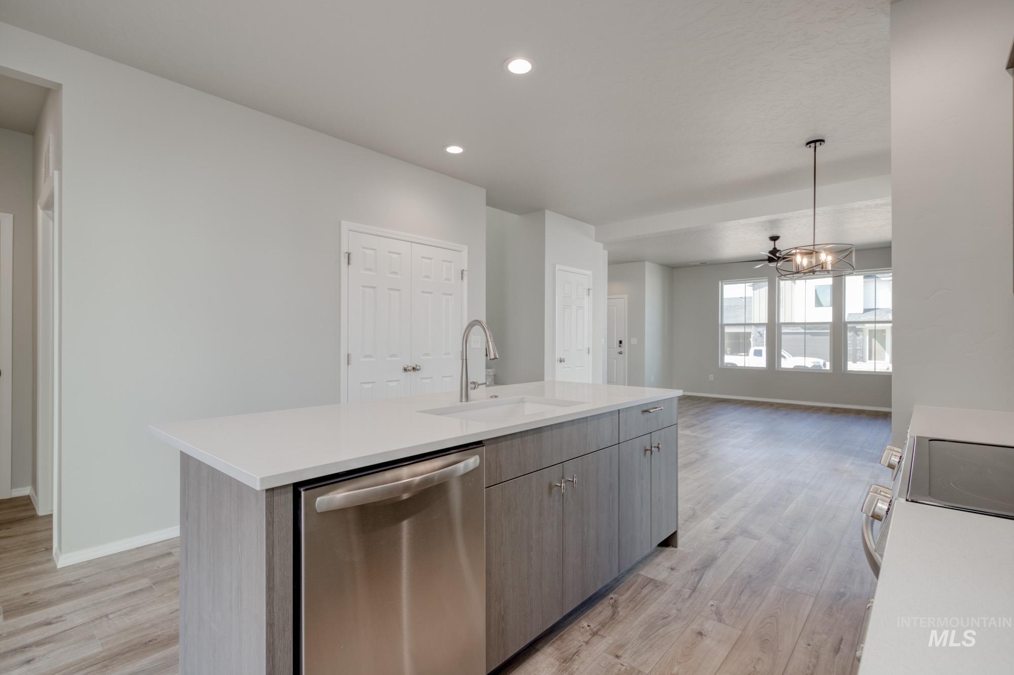 2852 N Eagle Meadow Ave, Kuna, Idaho 83634, 3 Bedrooms, 2.5 Bathrooms, Residential For Sale, Price $399,990, 98936048