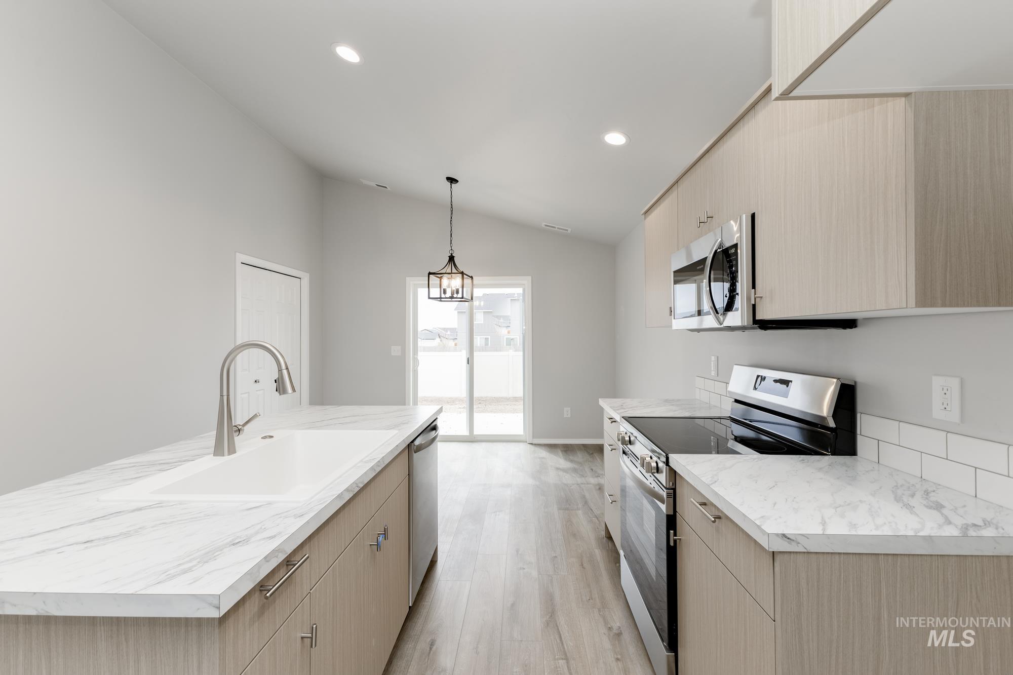 785 SW Alpha St, Mountain Home, Idaho 83647, 3 Bedrooms, 2 Bathrooms, Residential For Sale, Price $332,990, 98936069