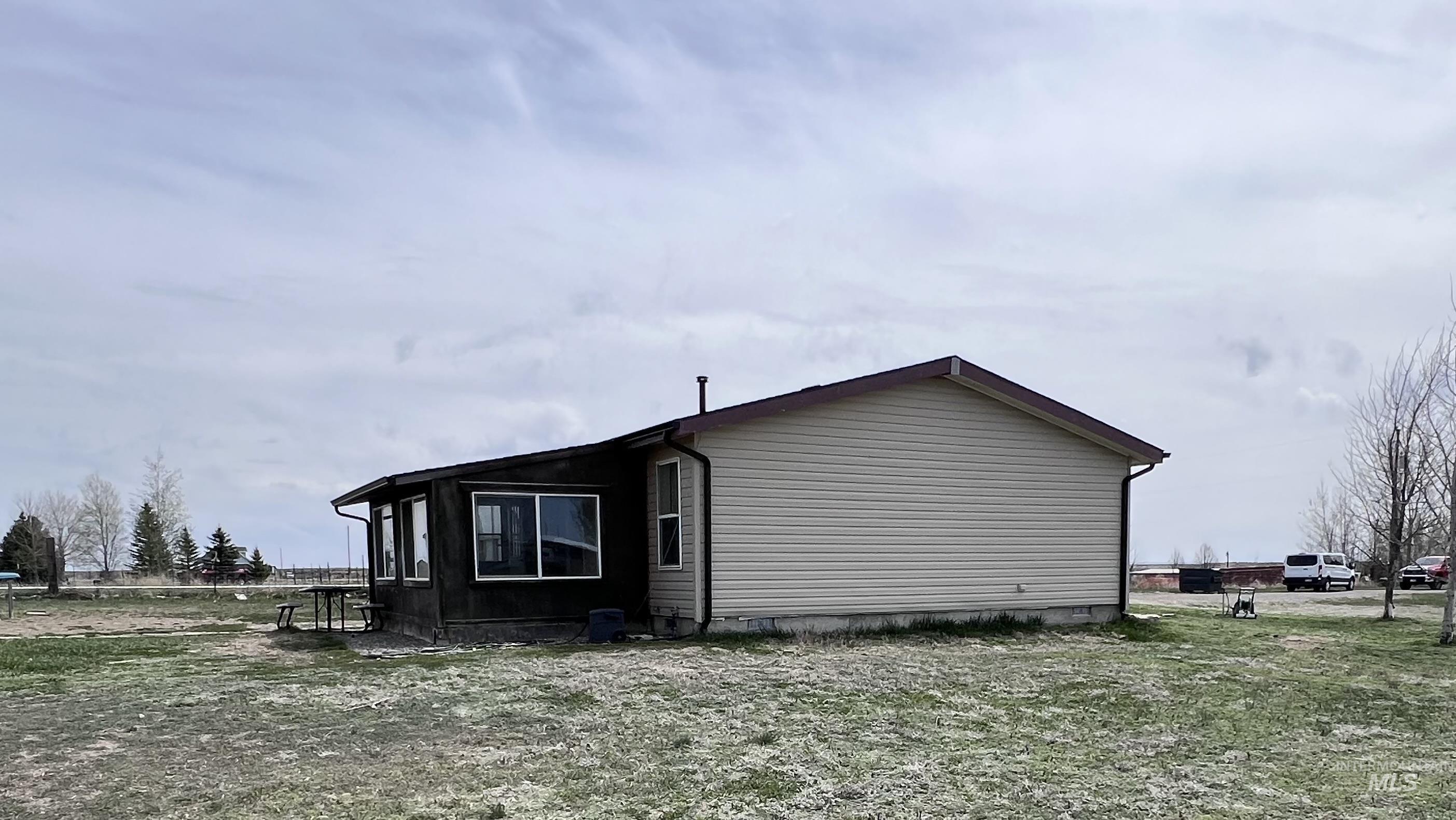 1126 E 720 N, Richfield, Idaho 83349-5422, 3 Bedrooms, 2 Bathrooms, Residential For Sale, Price $379,000, 98936078