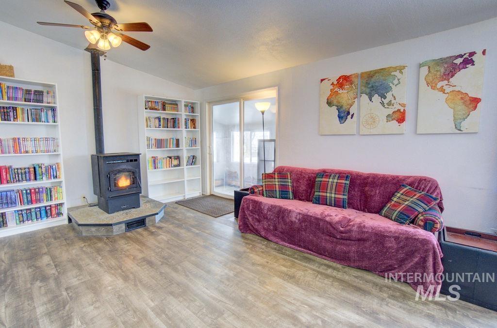 1126 E 720 N, Richfield, Idaho 83349-5422, 3 Bedrooms, 2 Bathrooms, Residential For Sale, Price $379,000, 98936078