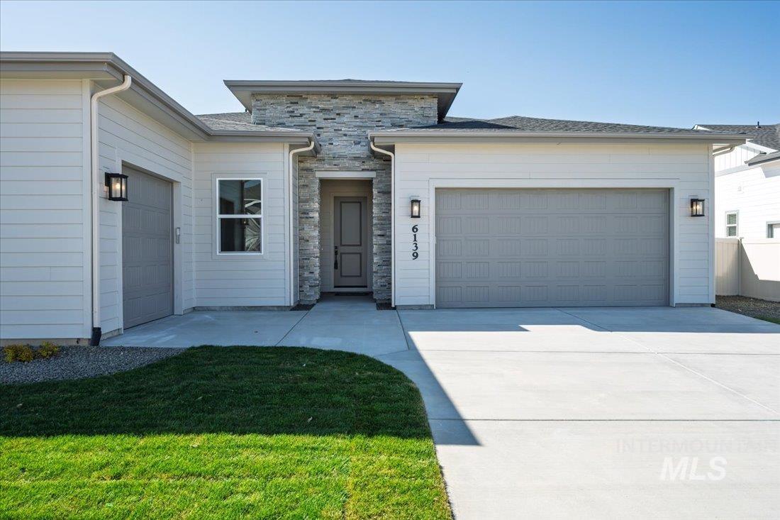 6139 W Burnt Sage Dr, Meridian, Idaho 83646, 3 Bedrooms, 2.5 Bathrooms, Residential For Sale, Price $669,000, 98936185