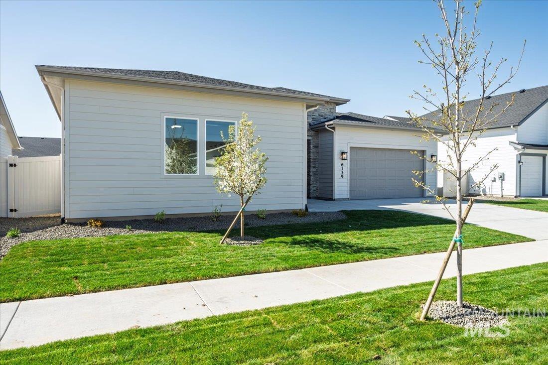 6139 W Burnt Sage Dr, Meridian, Idaho 83646, 3 Bedrooms, 2.5 Bathrooms, Residential For Sale, Price $669,000, 98936185