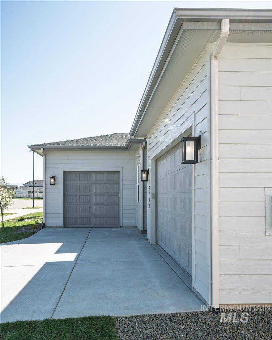 6139 W Burnt Sage Dr, Meridian, Idaho 83646, 3 Bedrooms, 2.5 Bathrooms, Residential For Sale, Price $669,000, 98936185