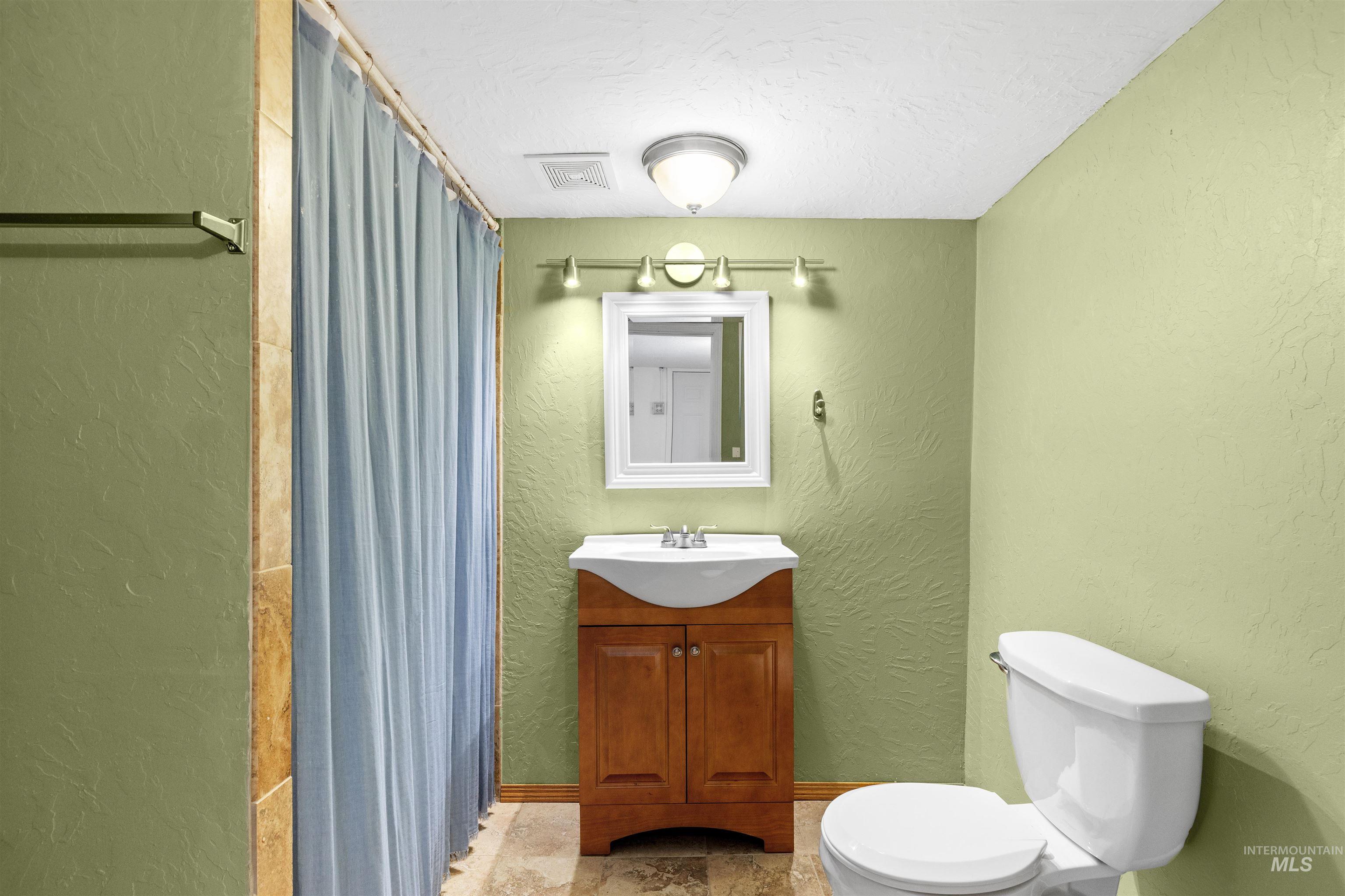 905 Dewey Avenue, Orofino, Idaho 83544, 3 Bedrooms, 2 Bathrooms, Residential For Sale, Price $375,000, 98936236