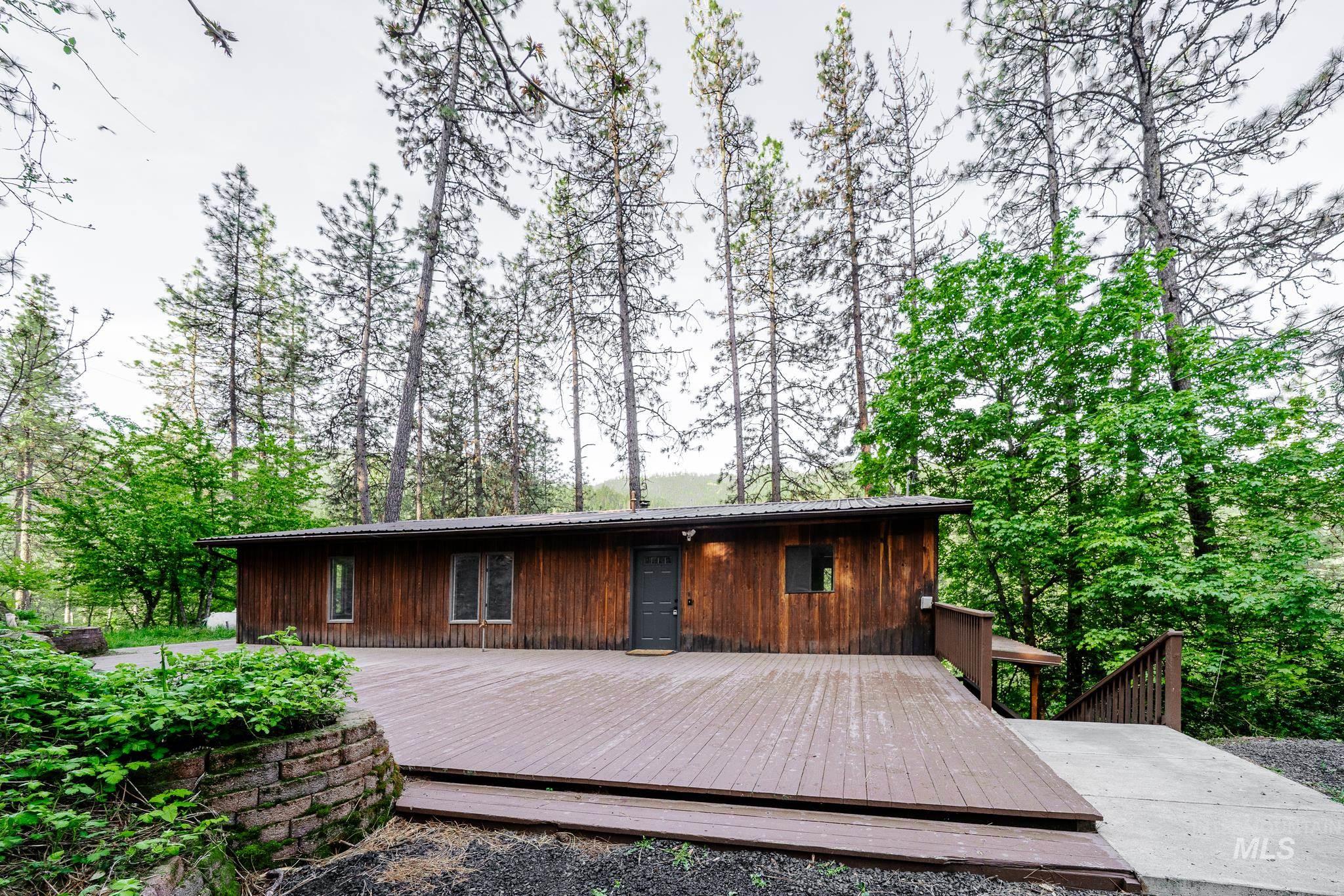 905 Dewey Avenue, Orofino, Idaho 83544, 3 Bedrooms, 2 Bathrooms, Residential For Sale, Price $375,000, 98936236
