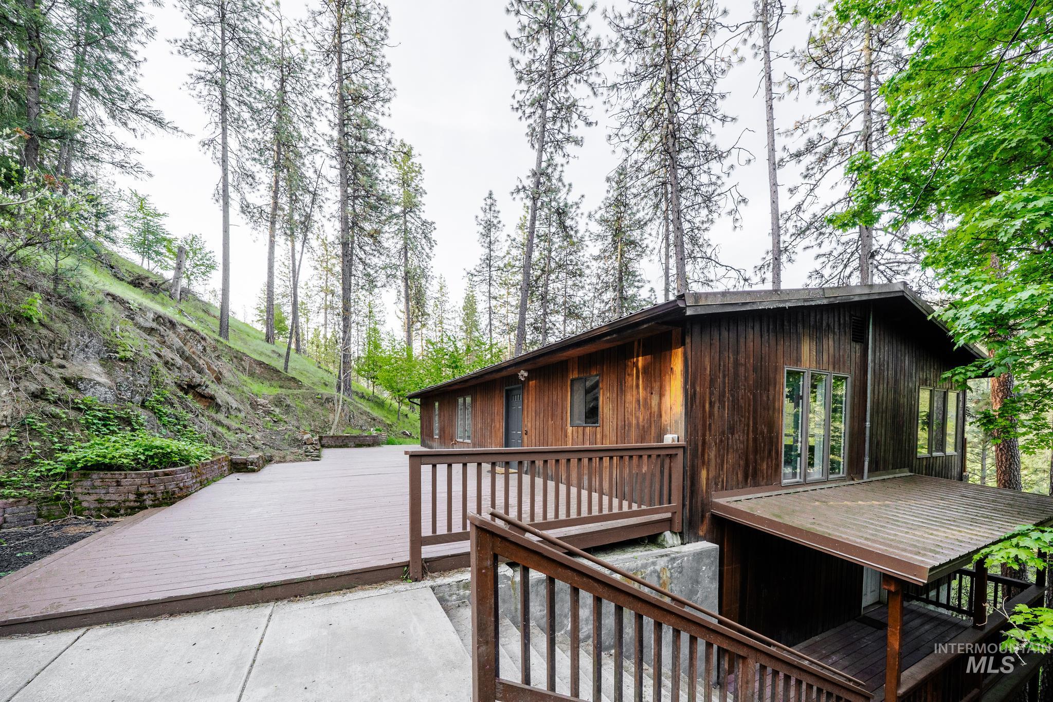 905 Dewey Avenue, Orofino, Idaho 83544, 3 Bedrooms, 2 Bathrooms, Residential For Sale, Price $375,000, 98936236