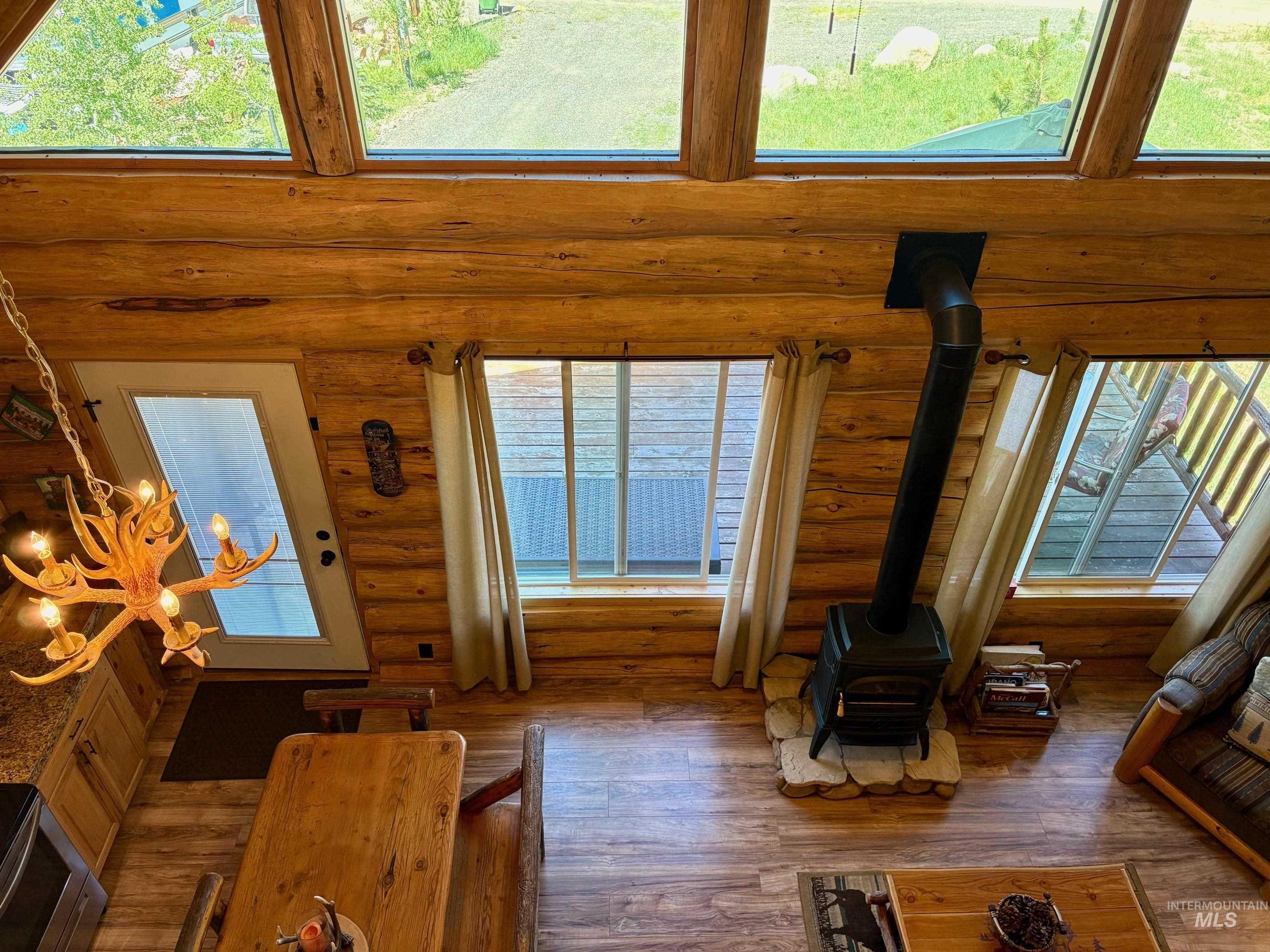 1413 Stone Ln, McCall, Idaho 83611, 2 Bedrooms, 2 Bathrooms, Residential For Sale, Price $799,900, 98936240