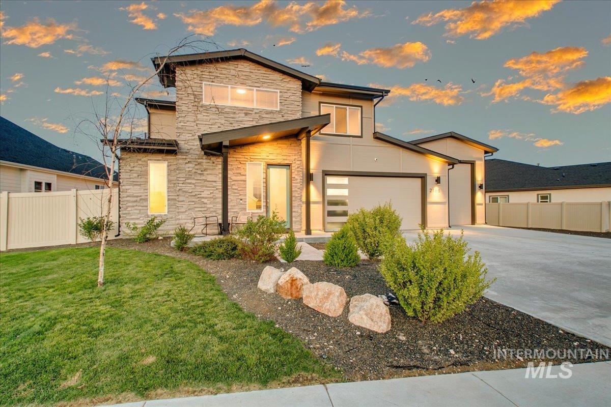 2196 N Opal Falls Way, Kuna, Idaho 83634, 4 Bedrooms, 2.5 Bathrooms, Residential For Sale, Price $649,990, 98936277