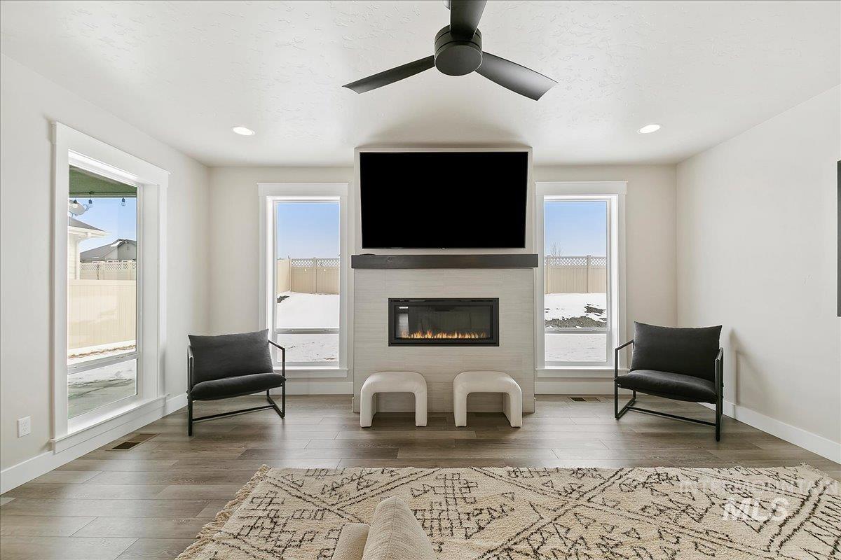 2196 N Opal Falls Way, Kuna, Idaho 83634, 4 Bedrooms, 2.5 Bathrooms, Residential For Sale, Price $649,990, 98936277