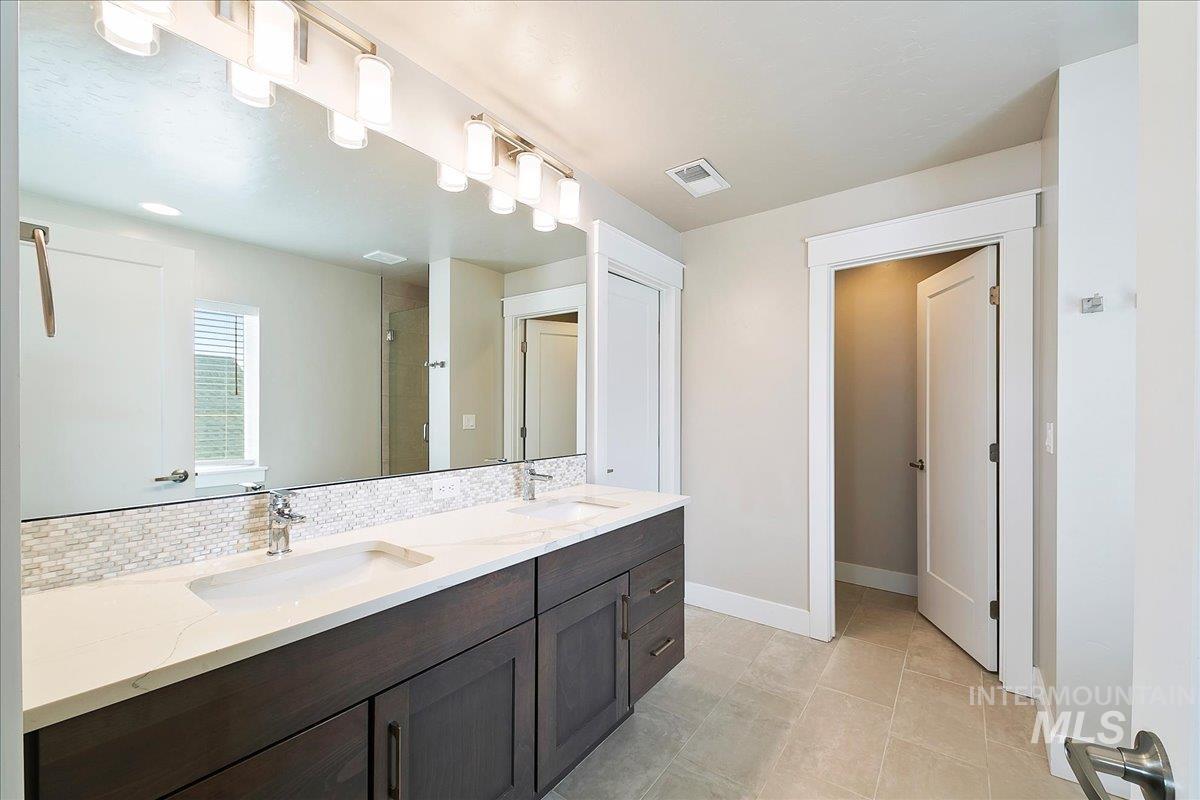 2196 N Opal Falls Way, Kuna, Idaho 83634, 4 Bedrooms, 2.5 Bathrooms, Residential For Sale, Price $649,990, 98936277
