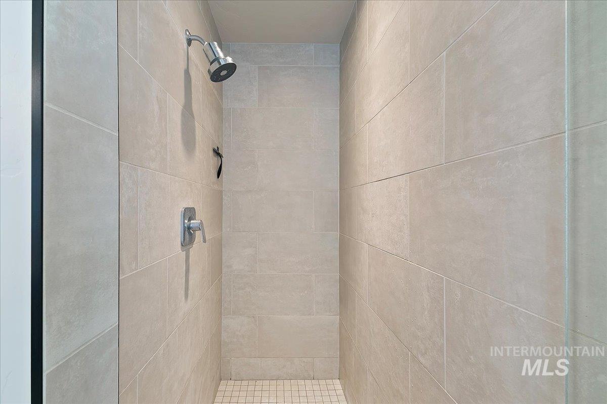 2196 N Opal Falls Way, Kuna, Idaho 83634, 4 Bedrooms, 2.5 Bathrooms, Residential For Sale, Price $649,990, 98936277