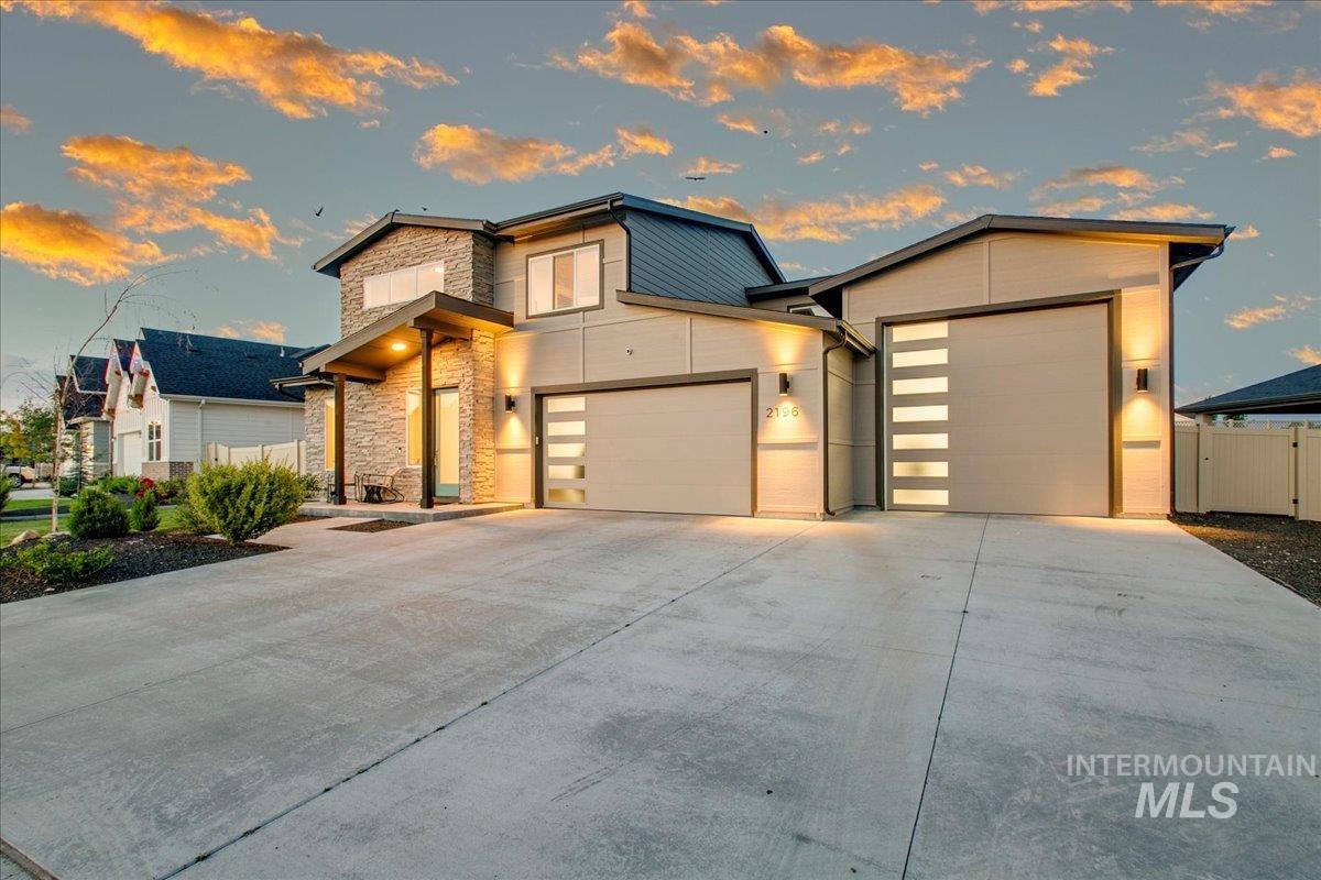 2196 N Opal Falls Way, Kuna, Idaho 83634, 4 Bedrooms, 2.5 Bathrooms, Residential For Sale, Price $649,990, 98936277