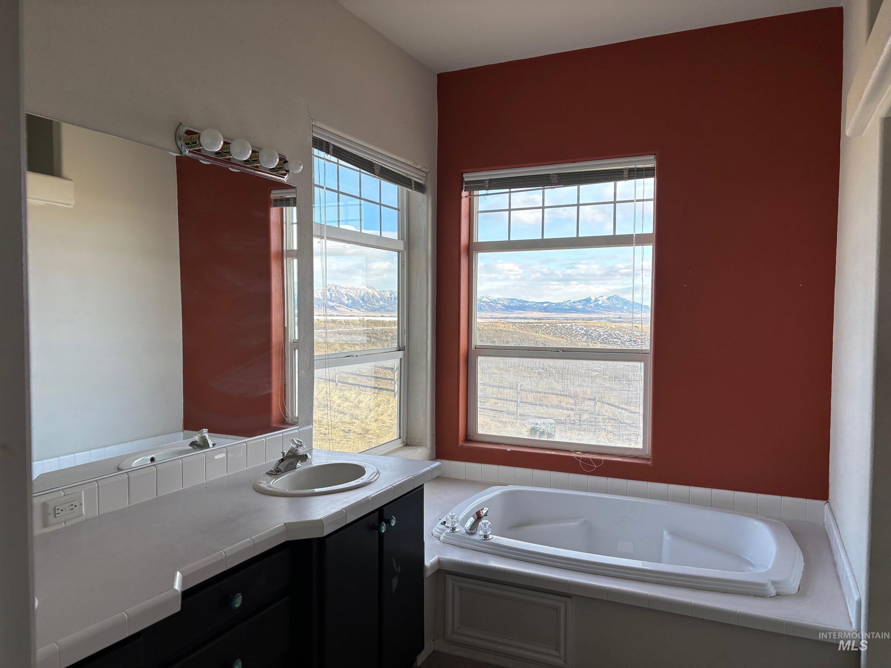 4981 N Daniels Road, Malad City, Idaho 83252, 5 Bedrooms, 4 Bathrooms, Residential For Sale, Price $895,000, 98936340