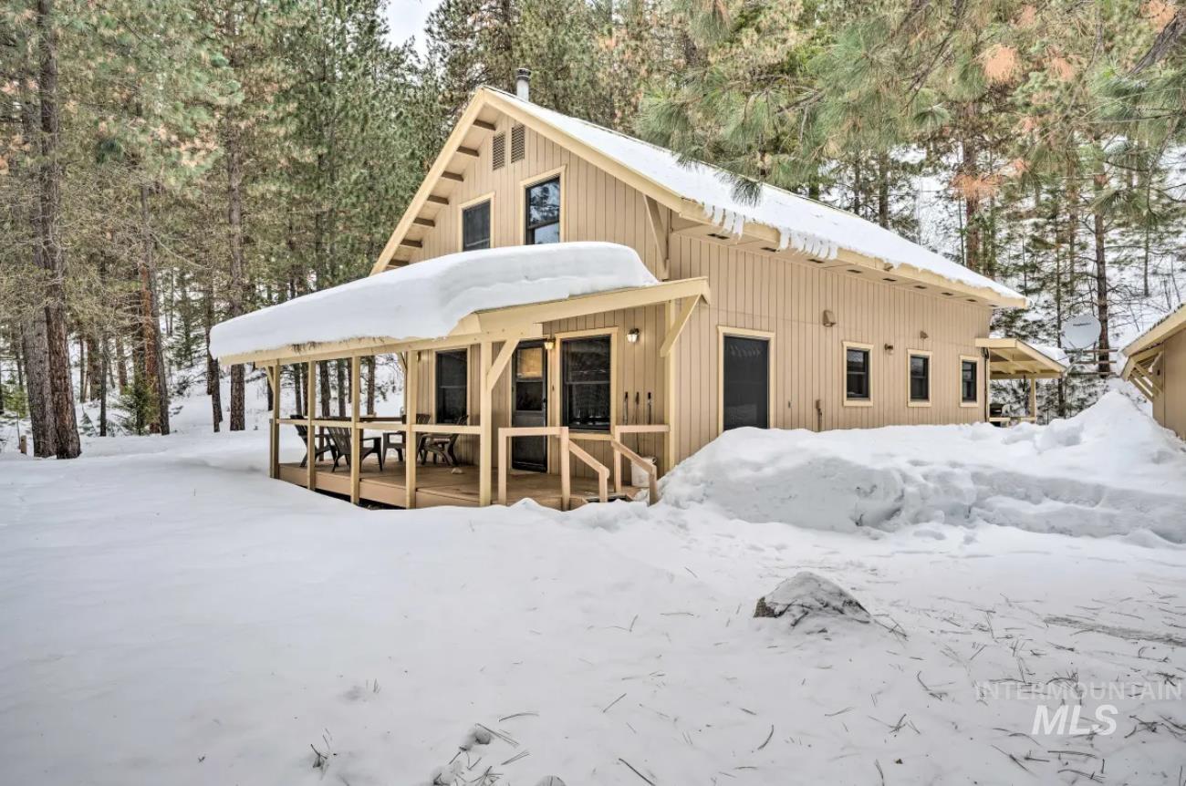 8392 Highway 21, Lowman, Idaho 83637, 4 Bedrooms, 2 Bathrooms, Residential For Sale, Price $449,900, 98936379