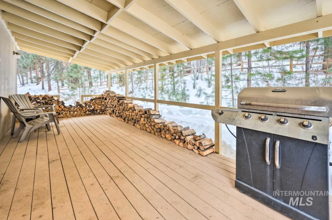 8392 Highway 21, Lowman, Idaho 83637, 4 Bedrooms, 2 Bathrooms, Residential For Sale, Price $449,900, 98936379