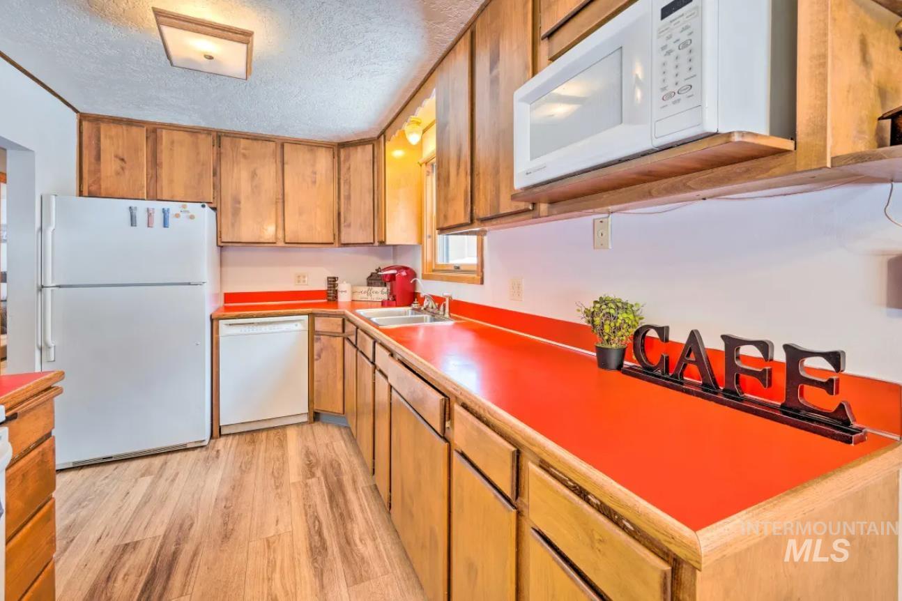 8392 Highway 21, Lowman, Idaho 83637, 4 Bedrooms, 2 Bathrooms, Residential For Sale, Price $449,900, 98936379