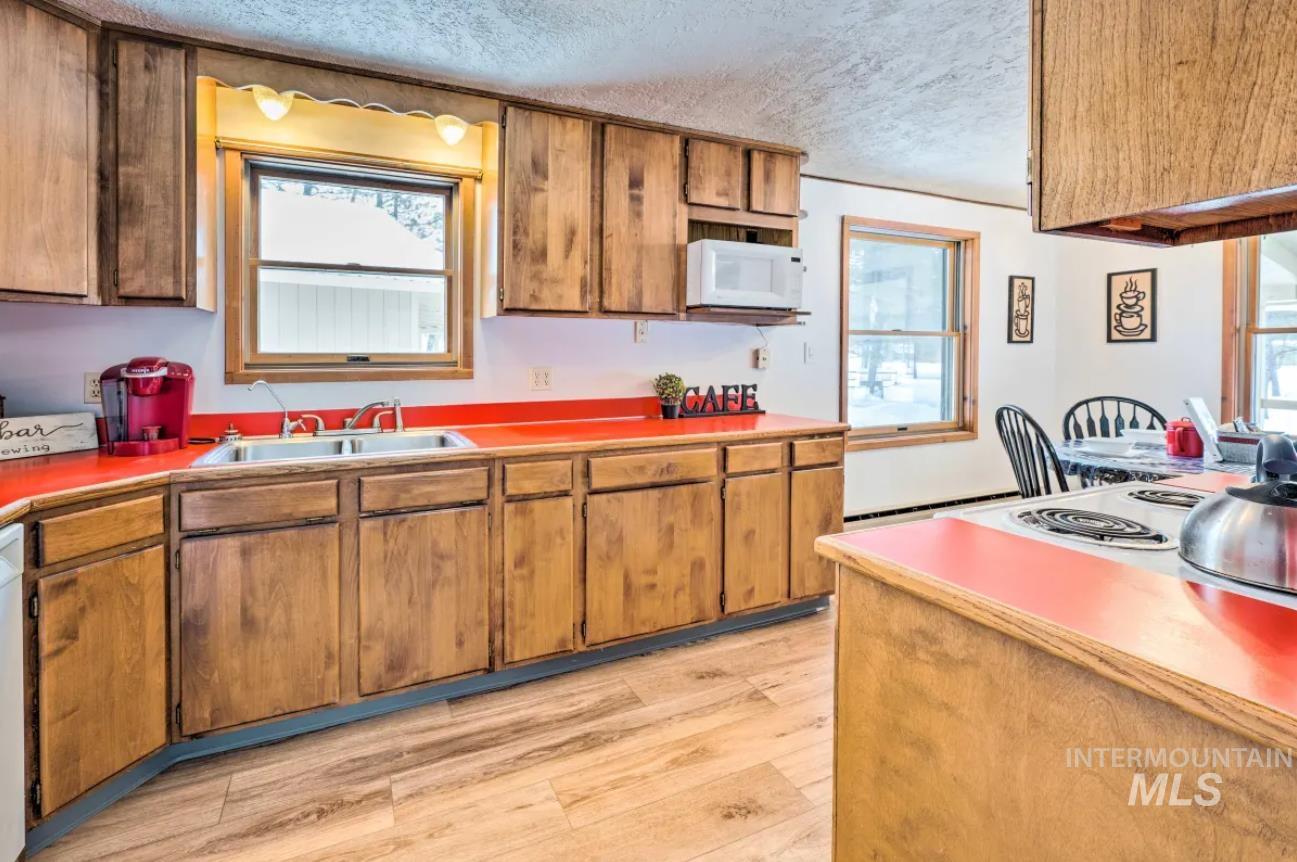 8392 Highway 21, Lowman, Idaho 83637, 4 Bedrooms, 2 Bathrooms, Residential For Sale, Price $449,900, 98936379