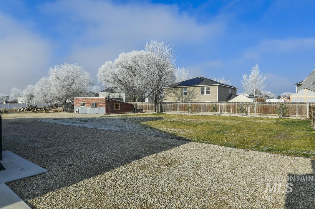 1251 Swan Falls Rd, Kuna, Idaho 83634-1731, 3 Bedrooms, 3 Bathrooms, Residential For Sale, Price $1,190,000, 98936384