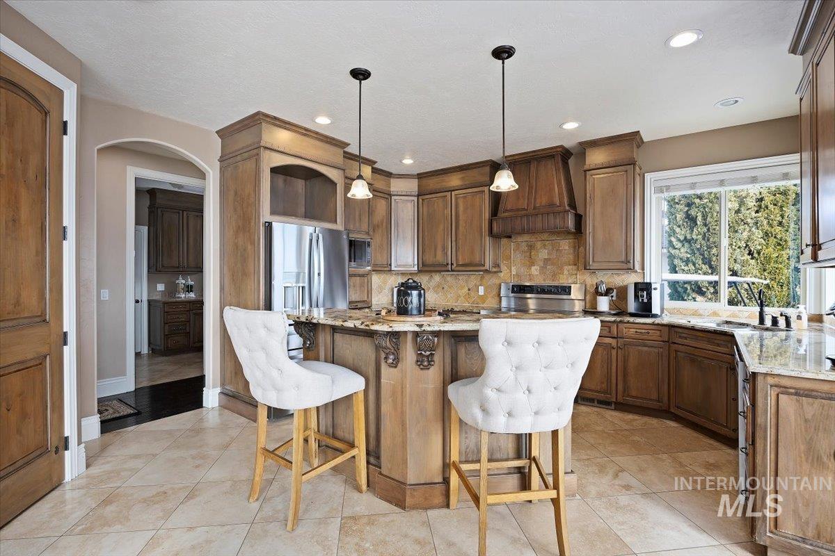 101 PELICAN POINT, Rupert, Idaho 83350, 3 Bedrooms, 2.5 Bathrooms, Residential For Sale, Price $980,000, 98936387
