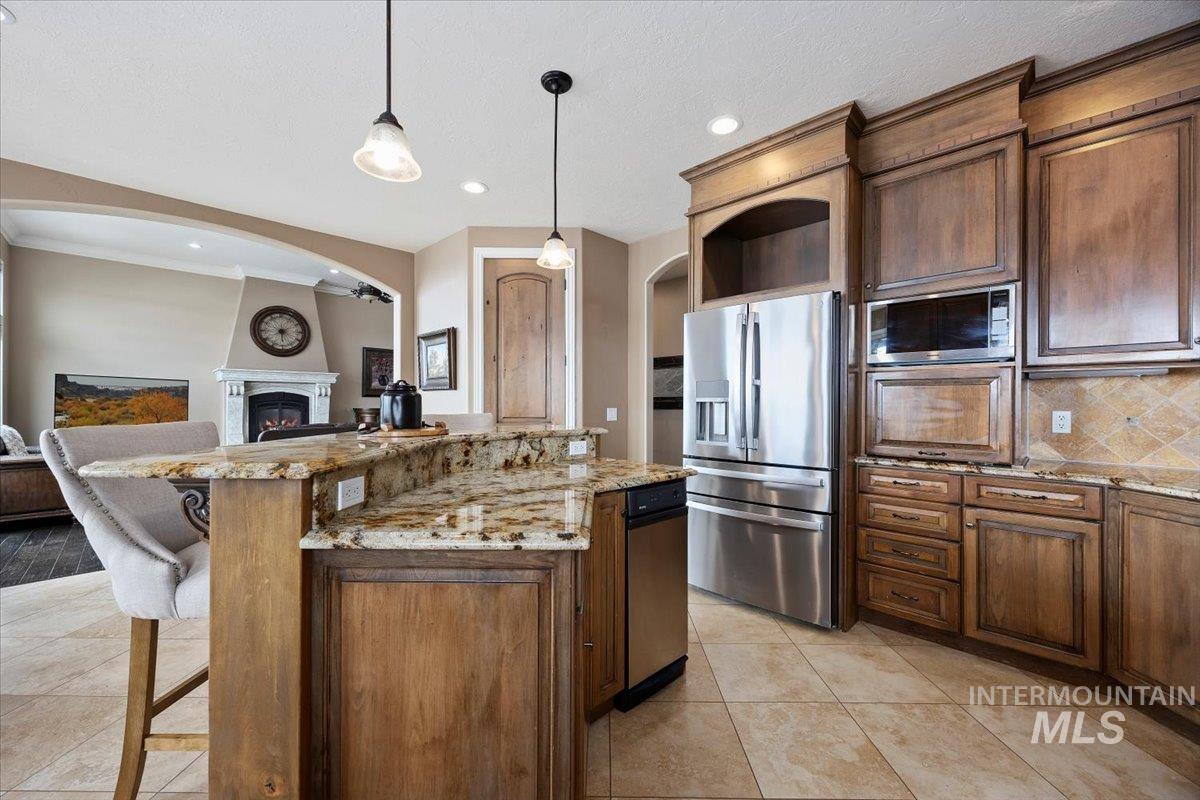 101 PELICAN POINT, Rupert, Idaho 83350, 3 Bedrooms, 2.5 Bathrooms, Residential For Sale, Price $980,000, 98936387