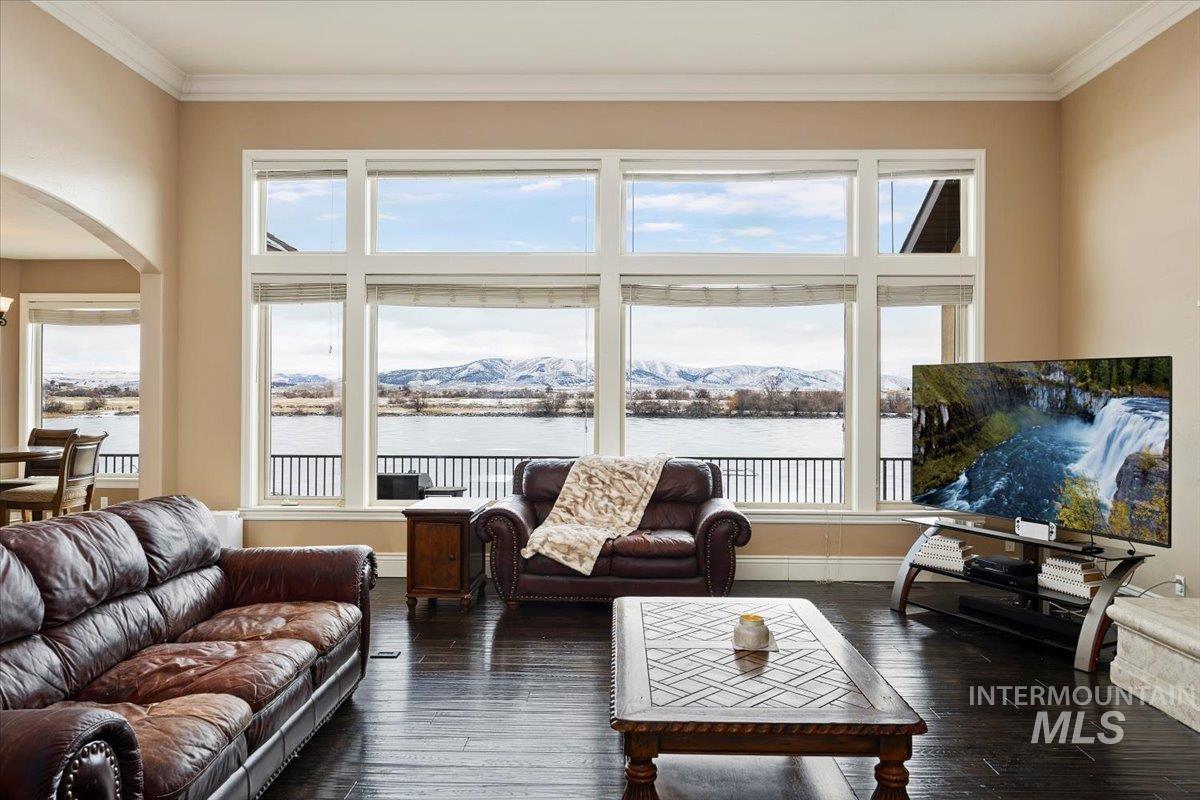 101 PELICAN POINT, Rupert, Idaho 83350, 3 Bedrooms, 2.5 Bathrooms, Residential For Sale, Price $980,000, 98936387