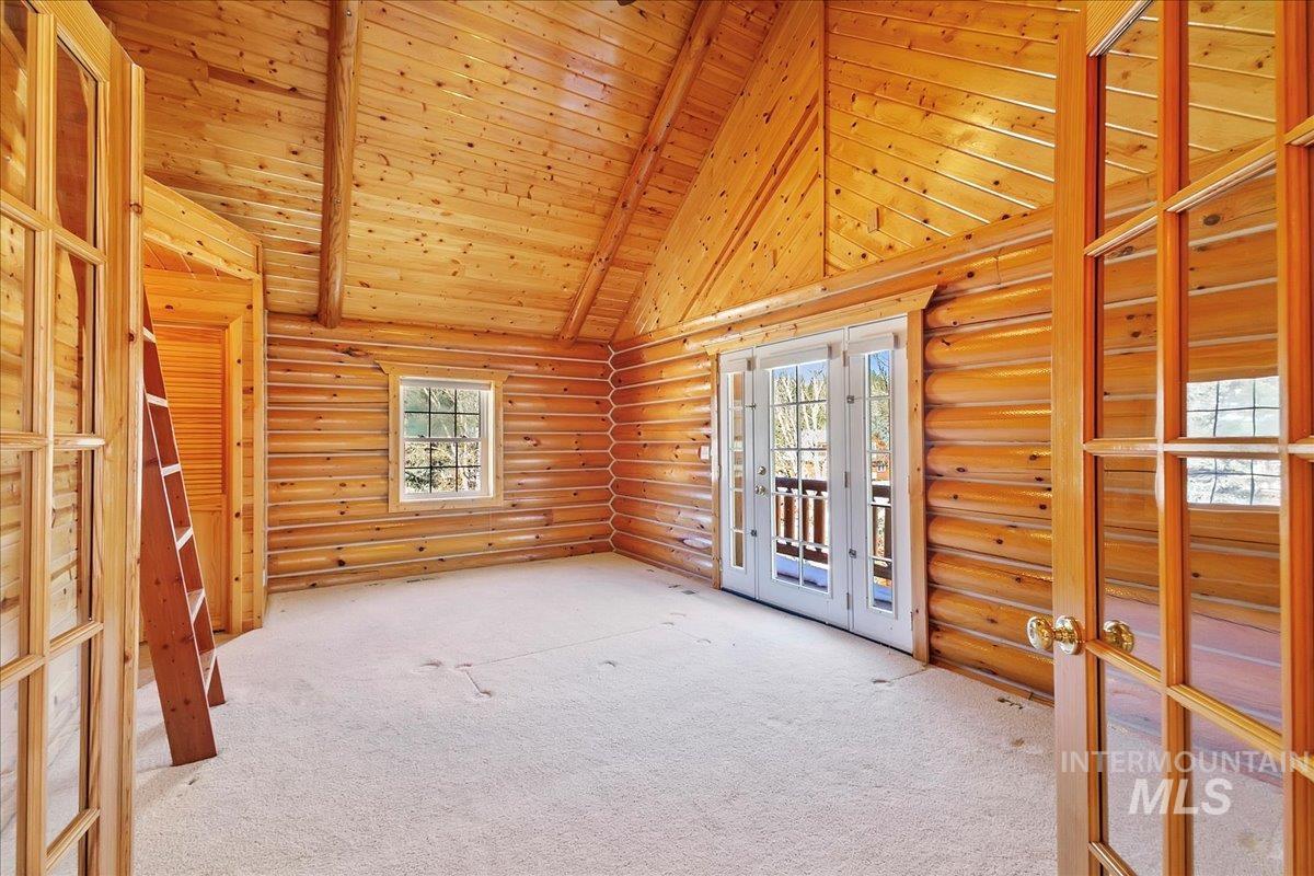 15 Village Lane, Garden Valley, Idaho 83622, 3 Bedrooms, 3 Bathrooms, Residential For Sale, Price $735,000, 98936388