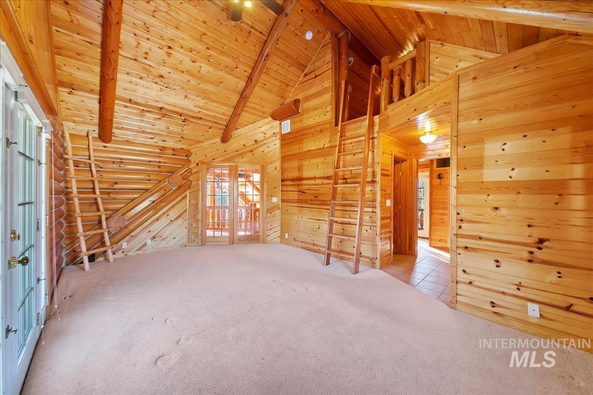 15 Village Lane, Garden Valley, Idaho 83622, 3 Bedrooms, 3 Bathrooms, Residential For Sale, Price $735,000, 98936388