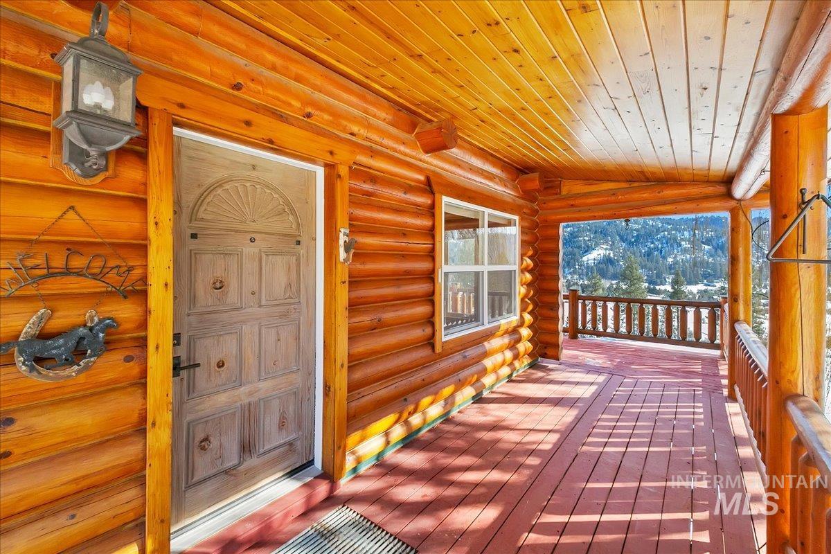 15 Village Lane, Garden Valley, Idaho 83622, 3 Bedrooms, 3 Bathrooms, Residential For Sale, Price $735,000, 98936388