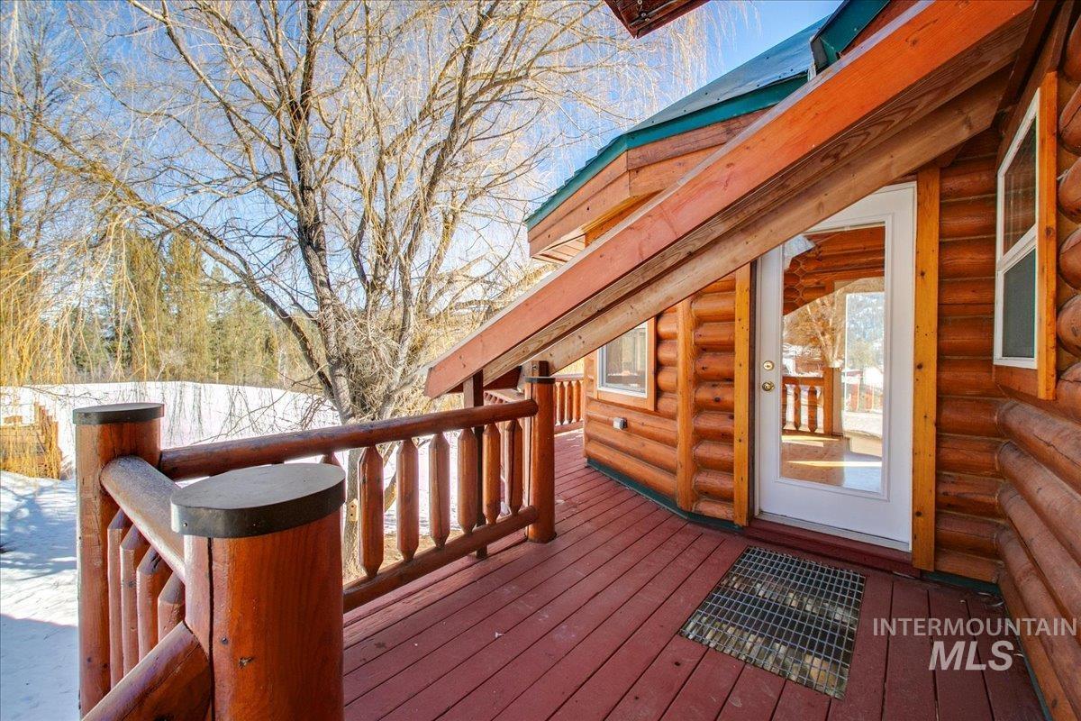 15 Village Lane, Garden Valley, Idaho 83622, 3 Bedrooms, 3 Bathrooms, Residential For Sale, Price $735,000, 98936388