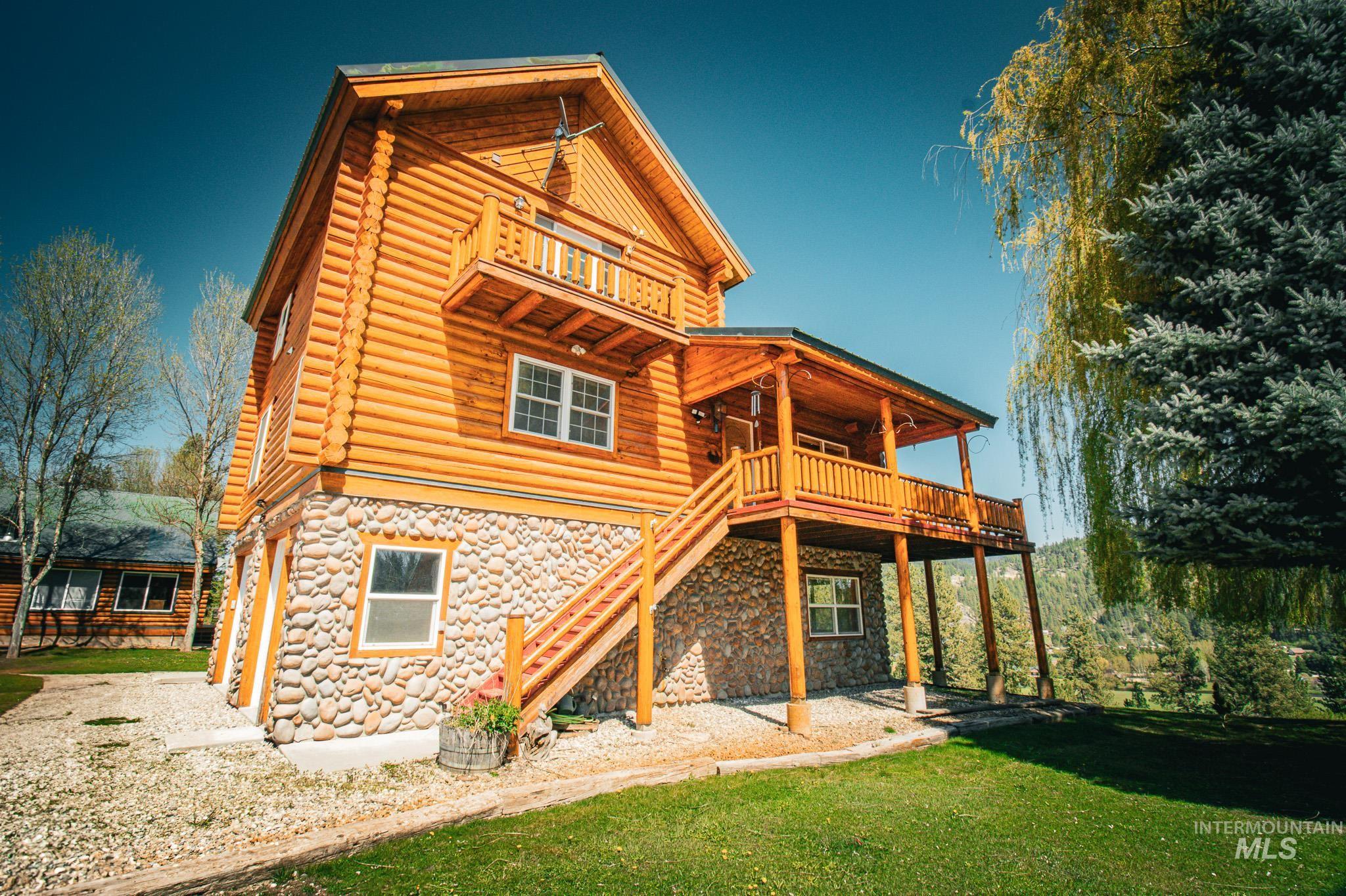 15 Village Lane, Garden Valley, Idaho 83622, 3 Bedrooms, 3 Bathrooms, Residential For Sale, Price $735,000, 98936388