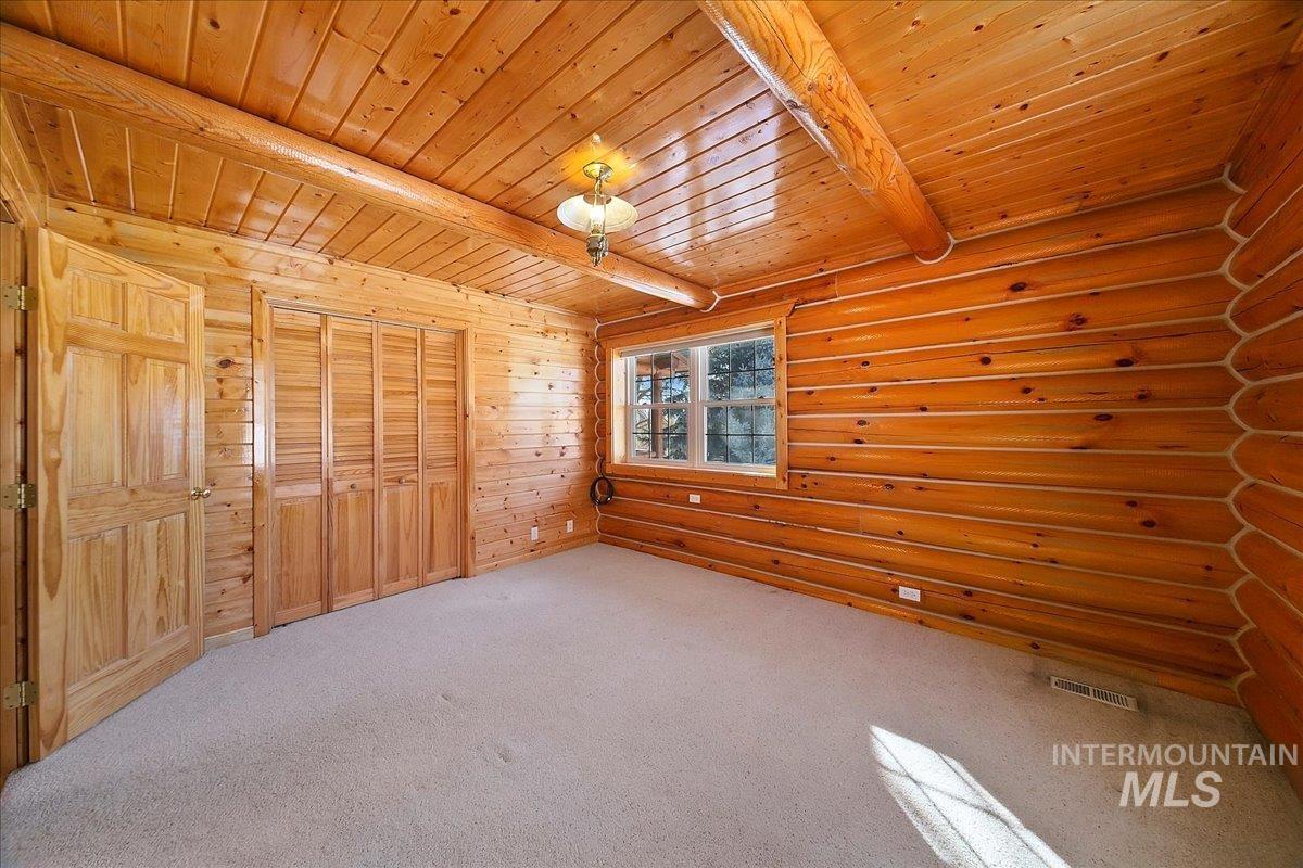15 Village Lane, Garden Valley, Idaho 83622, 3 Bedrooms, 3 Bathrooms, Residential For Sale, Price $735,000, 98936388