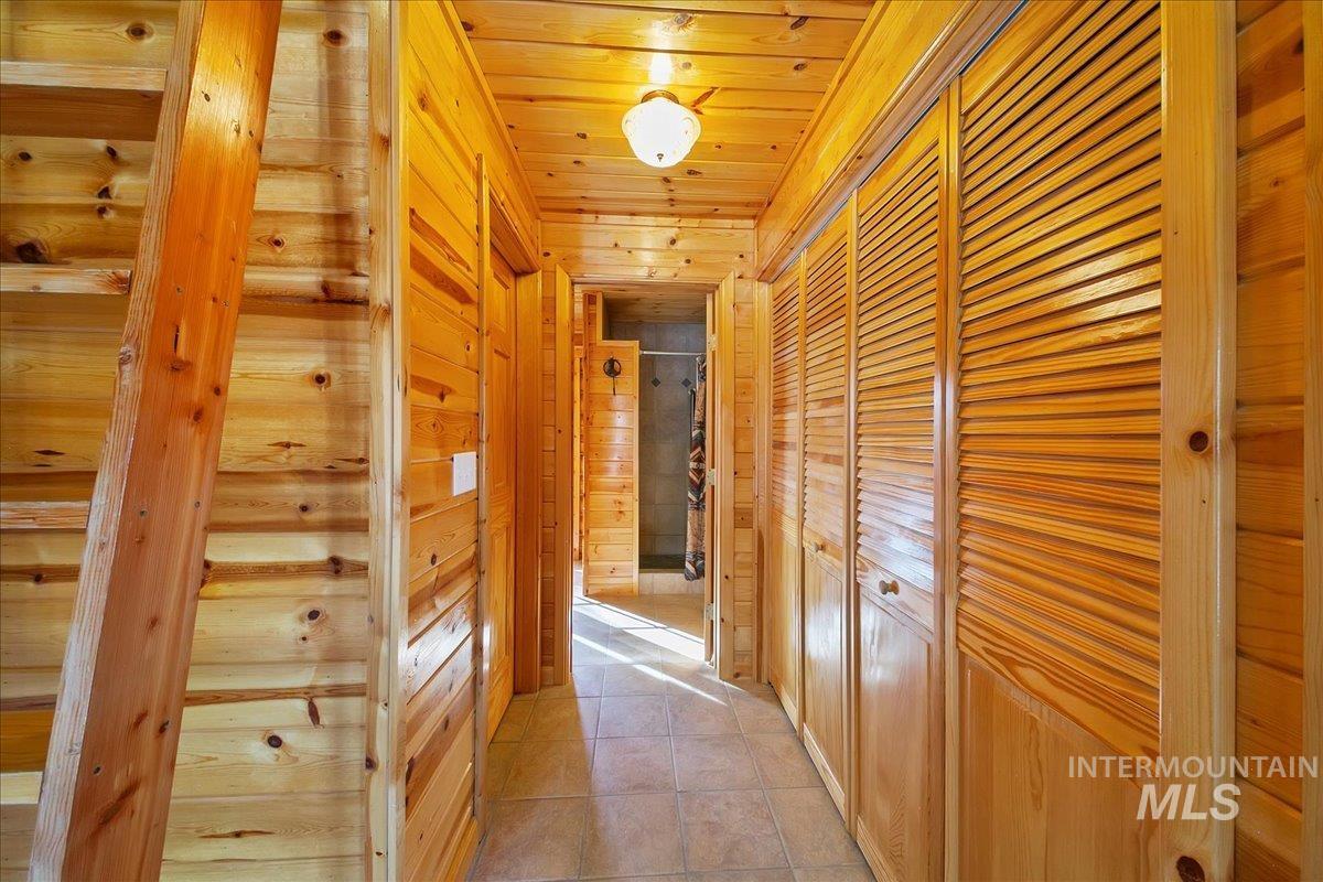 15 Village Lane, Garden Valley, Idaho 83622, 3 Bedrooms, 3 Bathrooms, Residential For Sale, Price $735,000, 98936388
